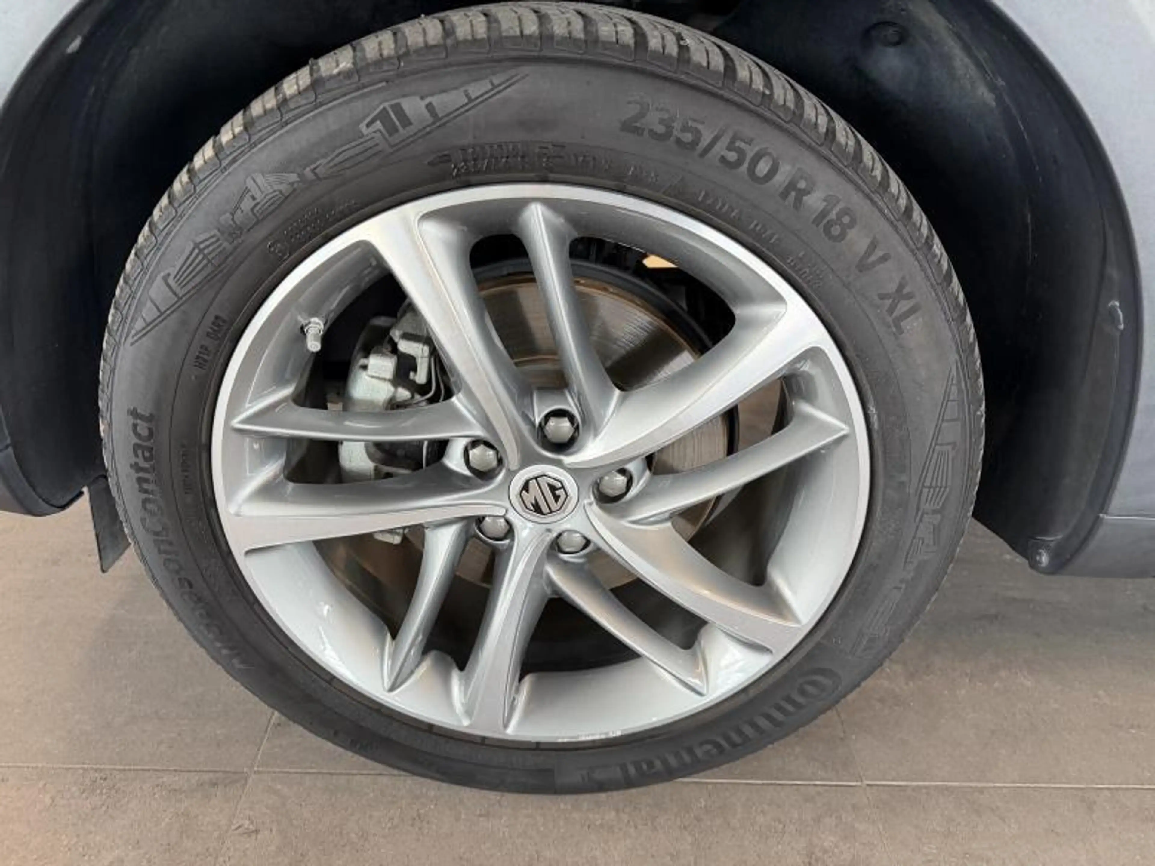 MG EHS 1.5T-GDi PLUG-IN Luxury | GPS, camera,... | FULL O — photo 9