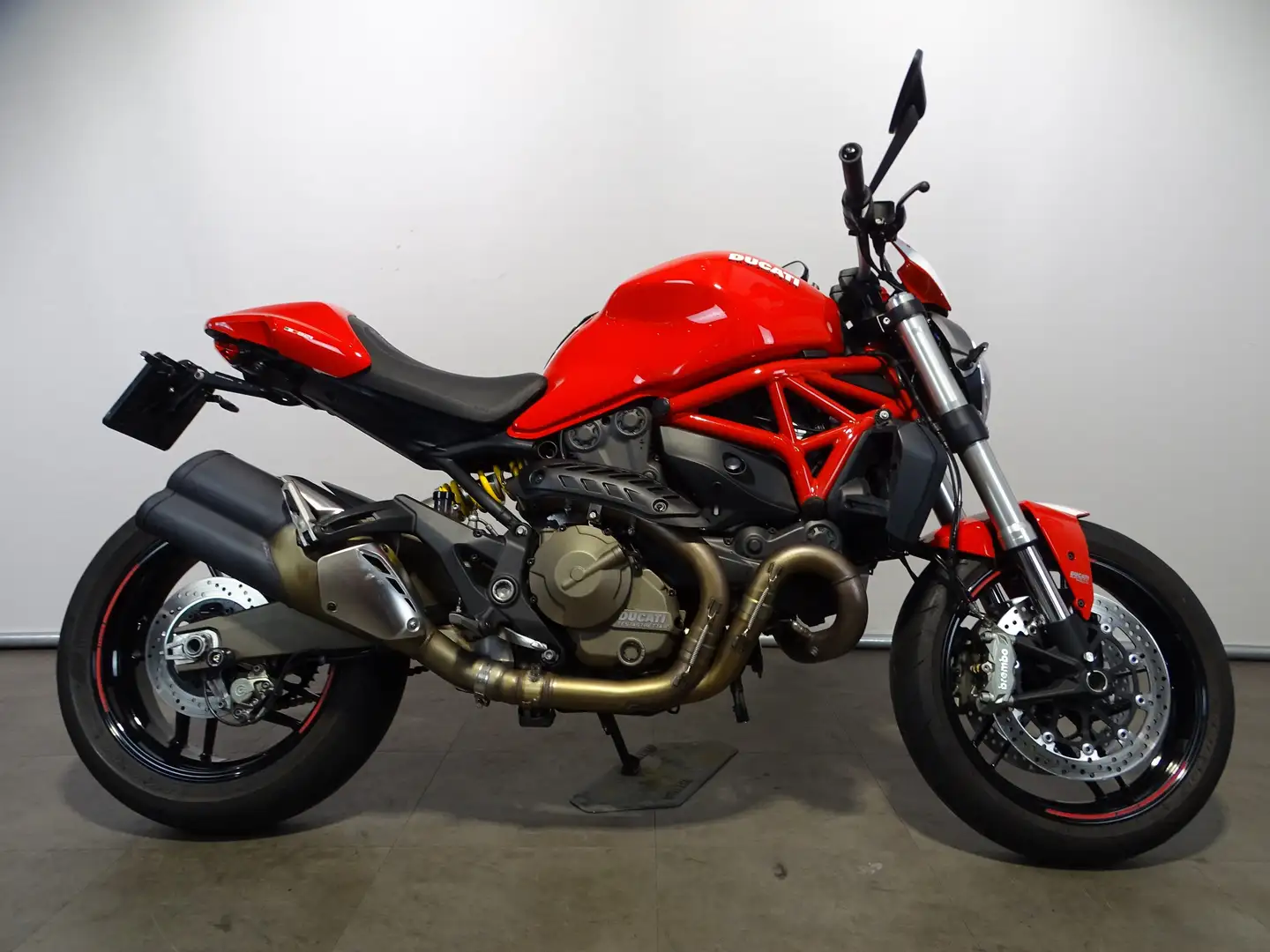 Ducati Monster 821 STRIPE Rood - 1