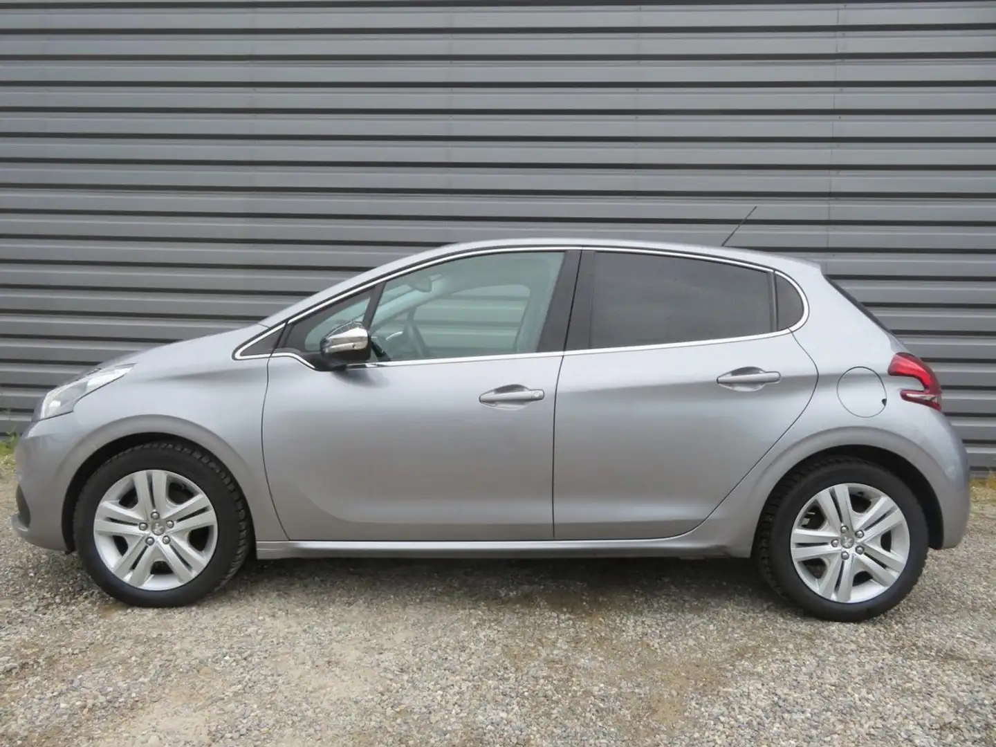 Peugeot 208 1.2i Pure Tech 12V S\u0026S - 110  BERLINE Allure  Gris - 2