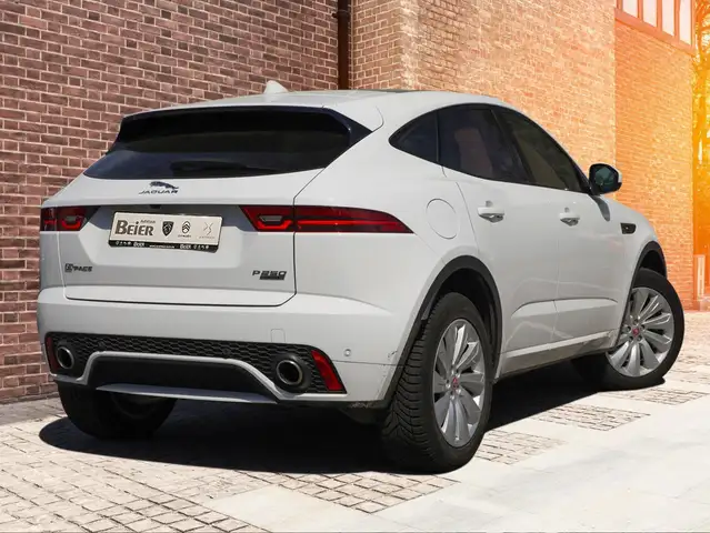 Jaguar E-Pace view 4