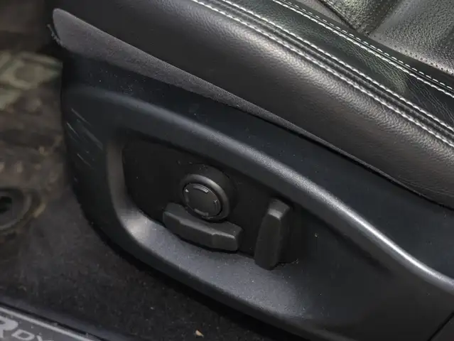 Jaguar E-Pace view 9