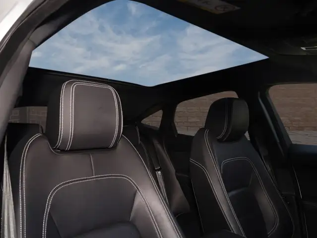 Jaguar E-Pace view 14