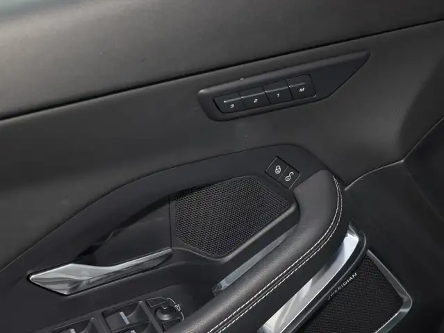 Jaguar E-Pace view 10
