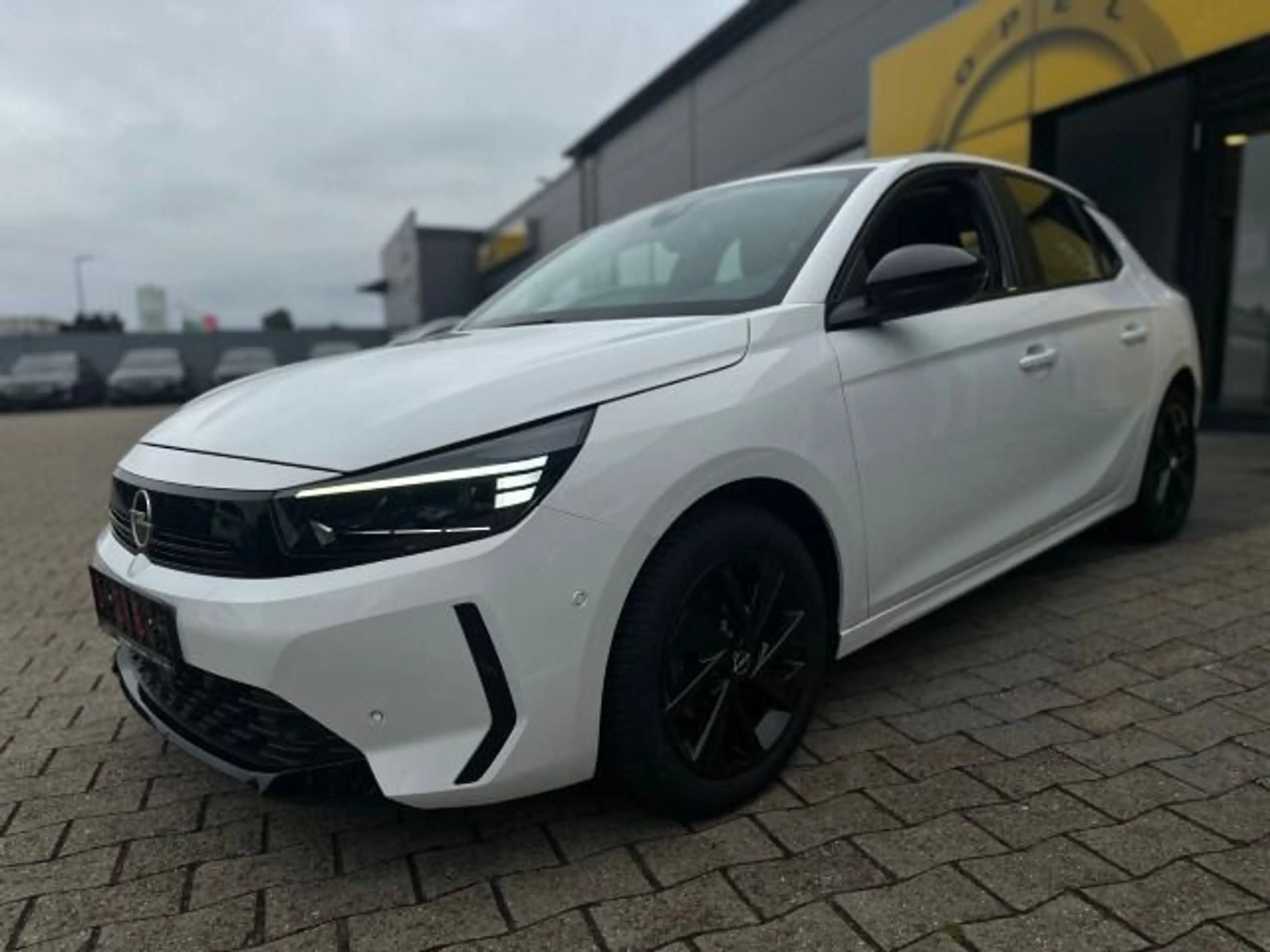 Opel Corsa CORSA (P2JO) — photo 2