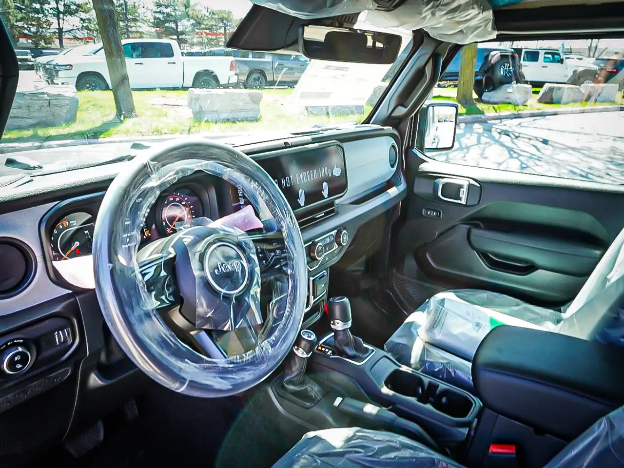 Jeep Gladiator снимка Jeep Gladiator
