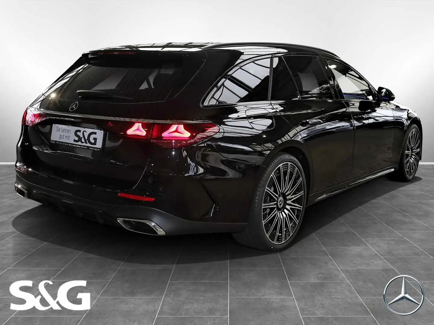 Mercedes-Benz E 450 d 4M T AMG MBUX+360°+DIG-LED+AHK+Standhz. Noir - 2
