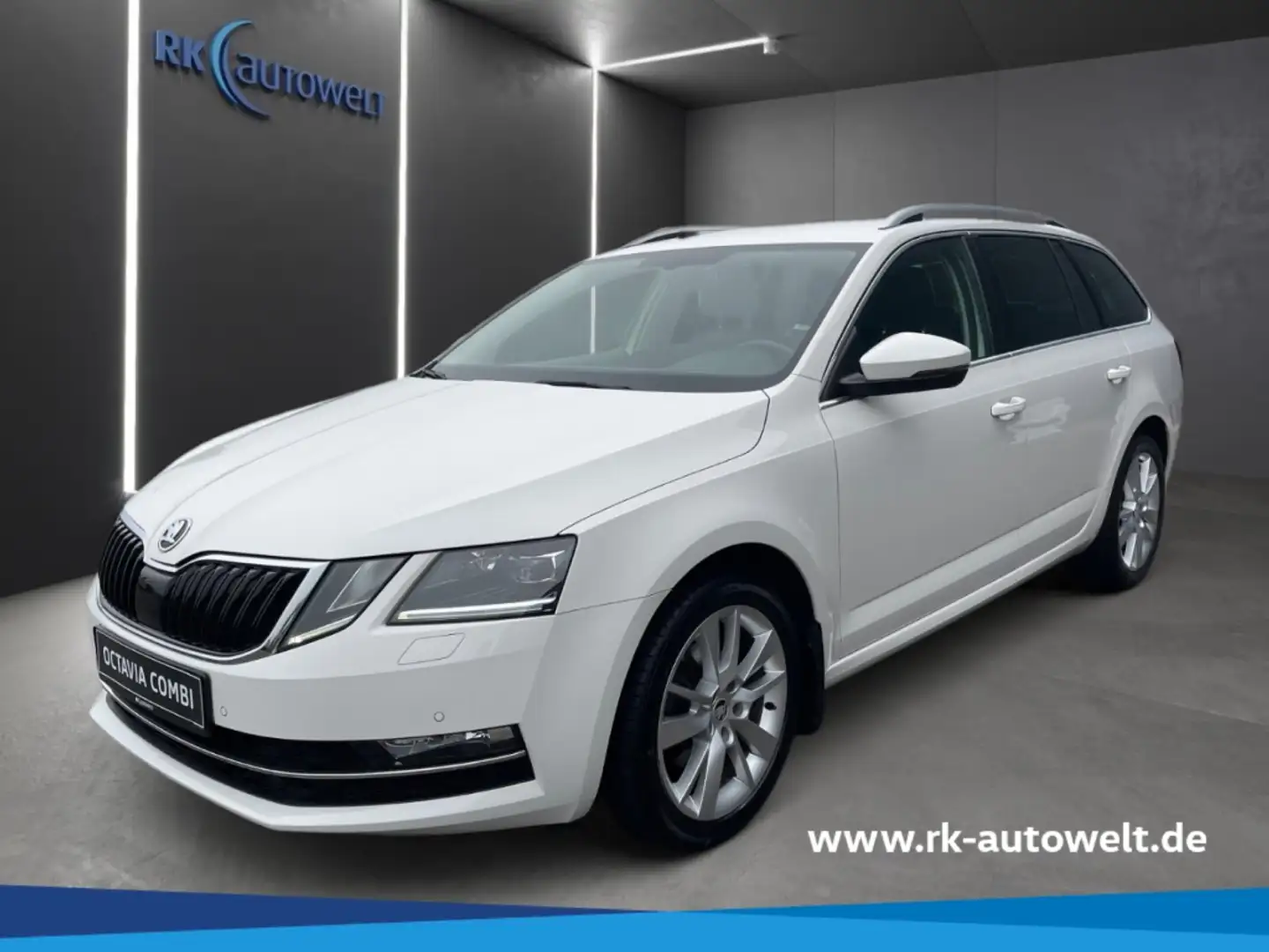 Skoda Octavia Combi Style 1.5 TSI Navi,Kamera,Klima,SHZ Weiß - 1