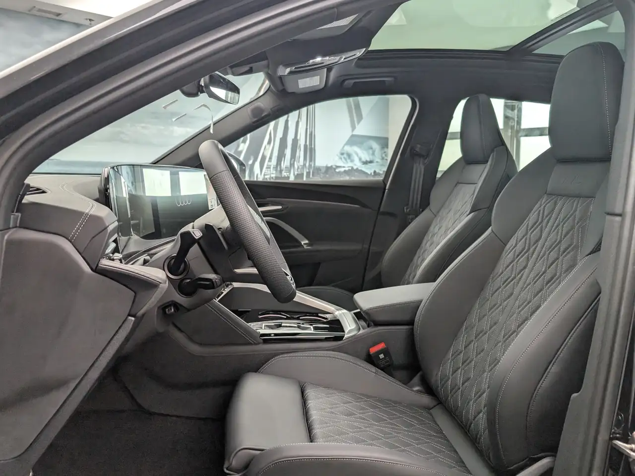 Audi SQ5 снимка Audi SQ5