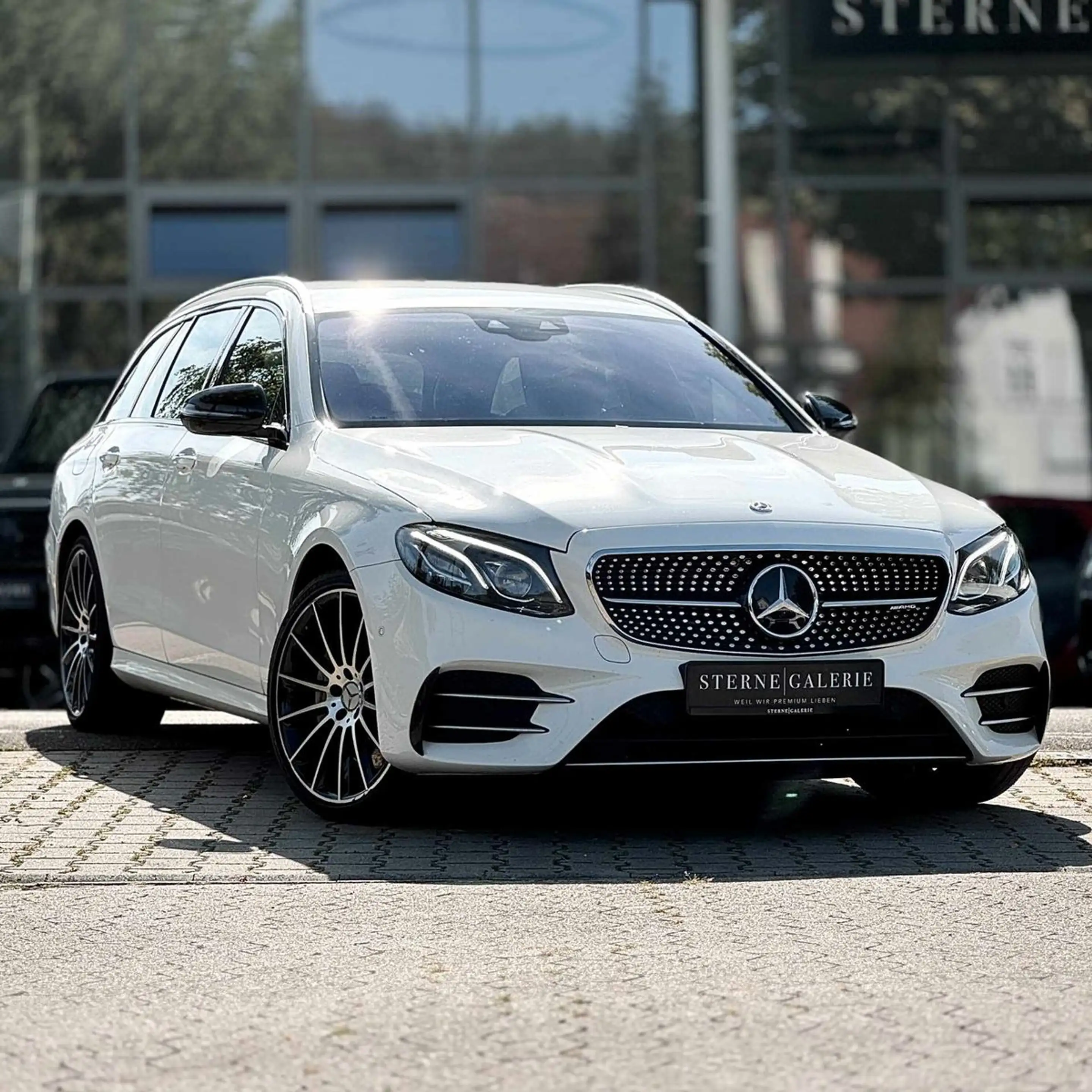 Mercedes-Benz E 53 AMG AIRM/HEADUP/BURMESTER/PANO/MEMORY/PERF — photo 2