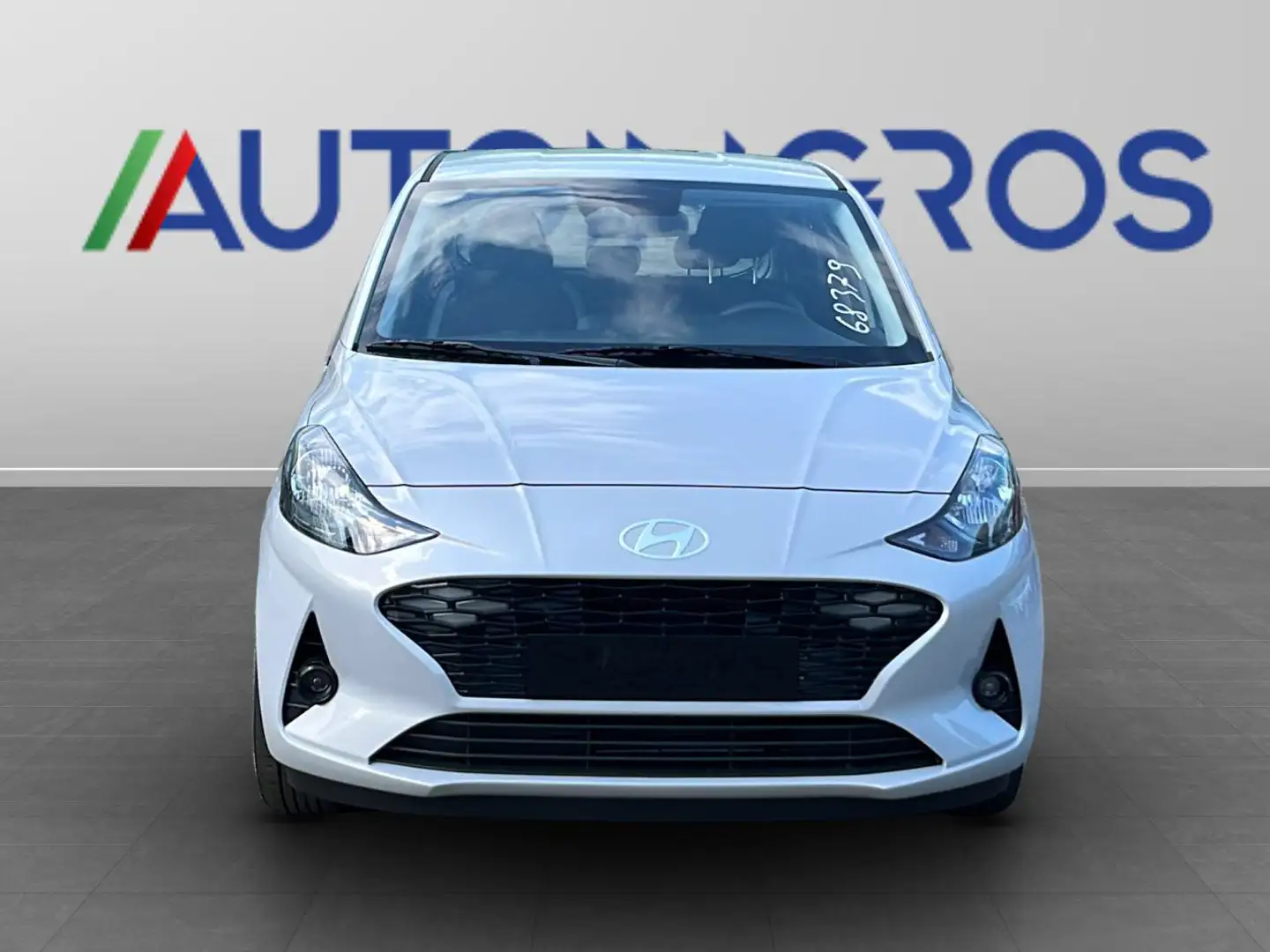 Hyundai i10 i10 III 2023 1.0 mpi Connectline 63cv Срібний - 2
