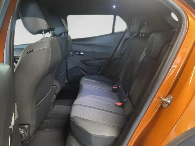 Peugeot 2008 view 8