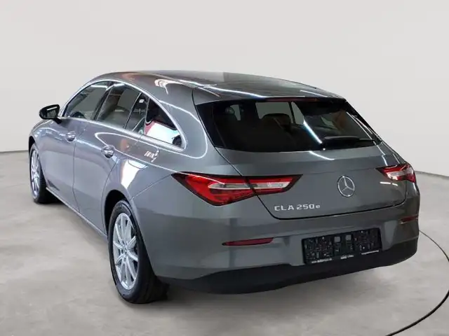 Mercedes-Benz CLA view 2