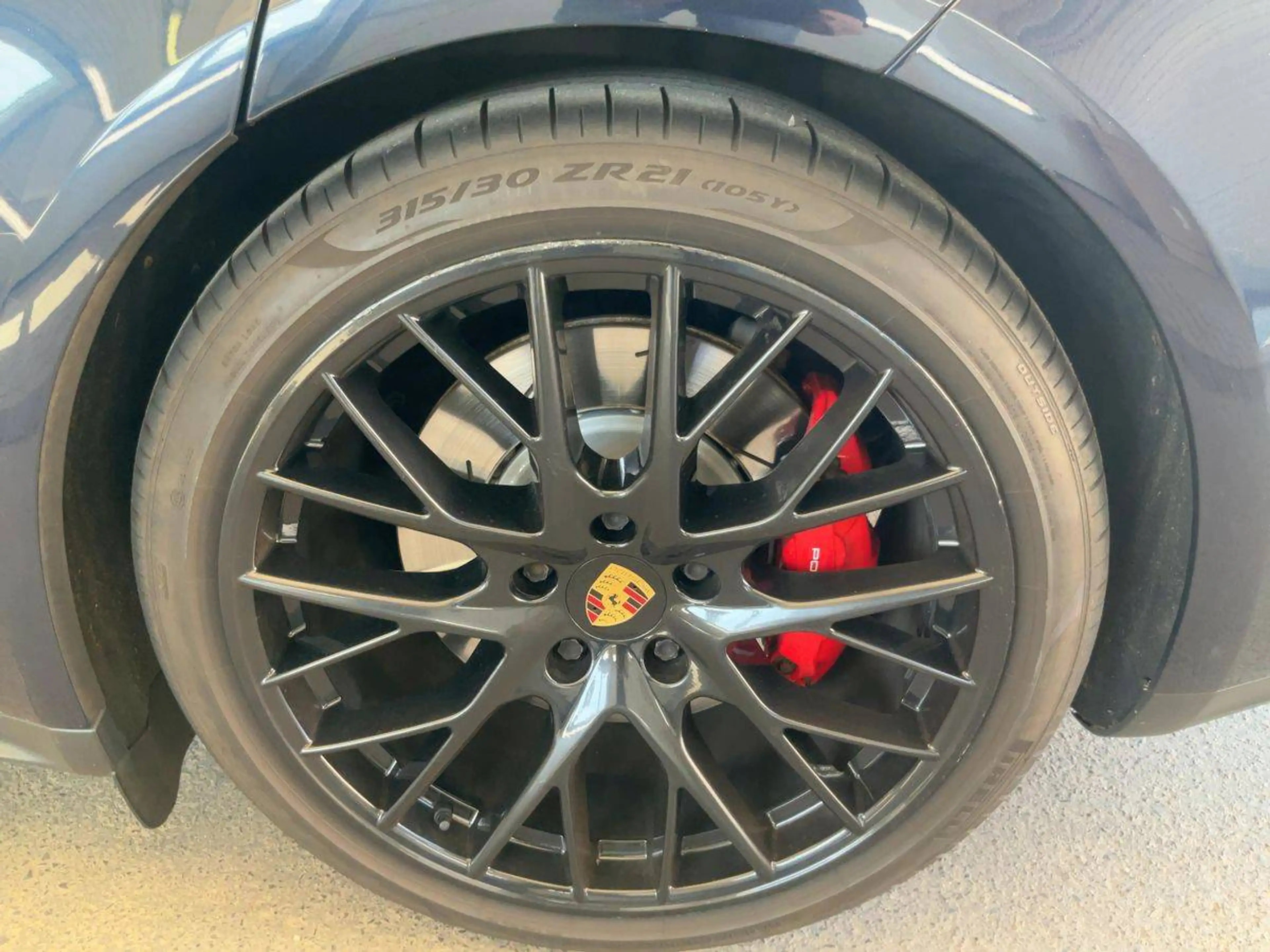 Porsche Panamera Turbo — photo 13