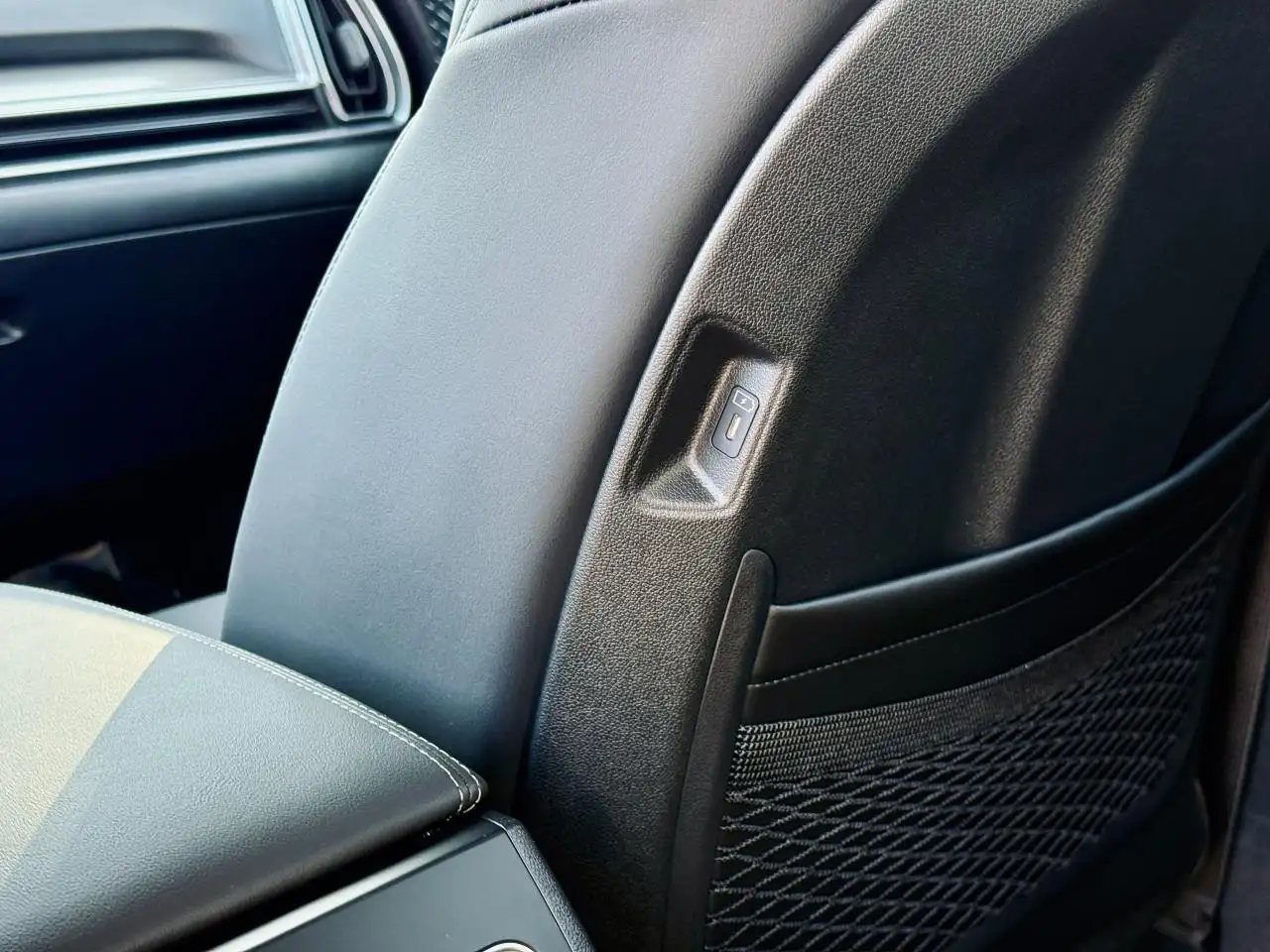 Kia Sorento снимка Kia Sorento