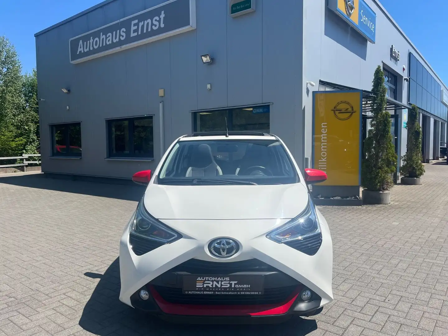 Toyota Aygo AYGO X-Sky KAMERA*BT*FALTDACH Blanc - 1