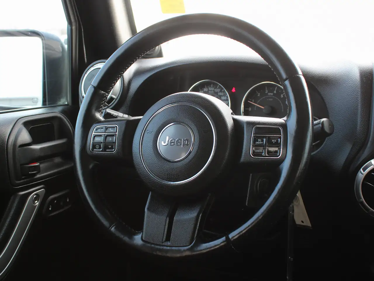 Jeep Wrangler снимка Jeep Wrangler