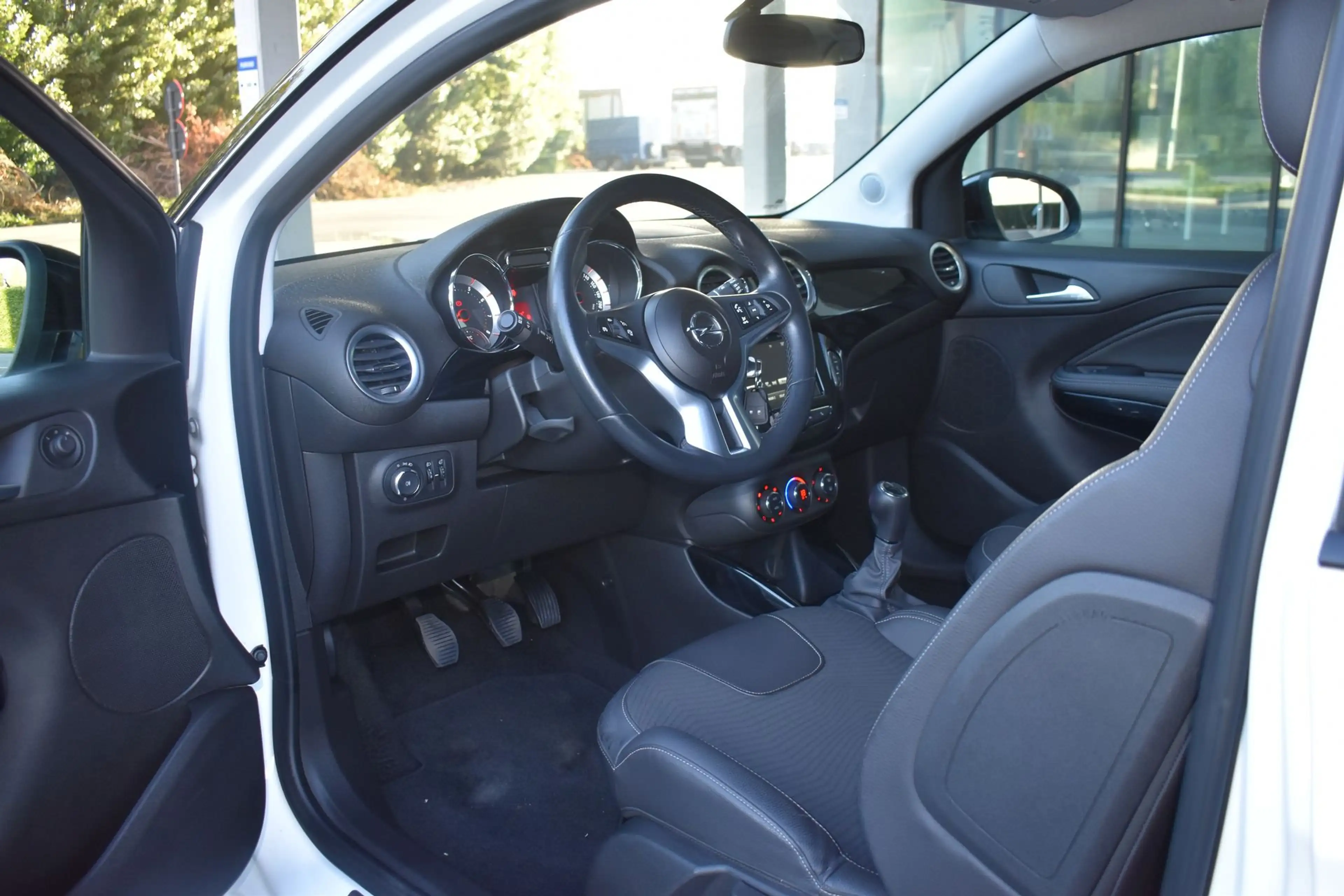 Opel Adam 1.2 GLAM *CarPlay*PanoDak*Parkeersensoren — photo 9