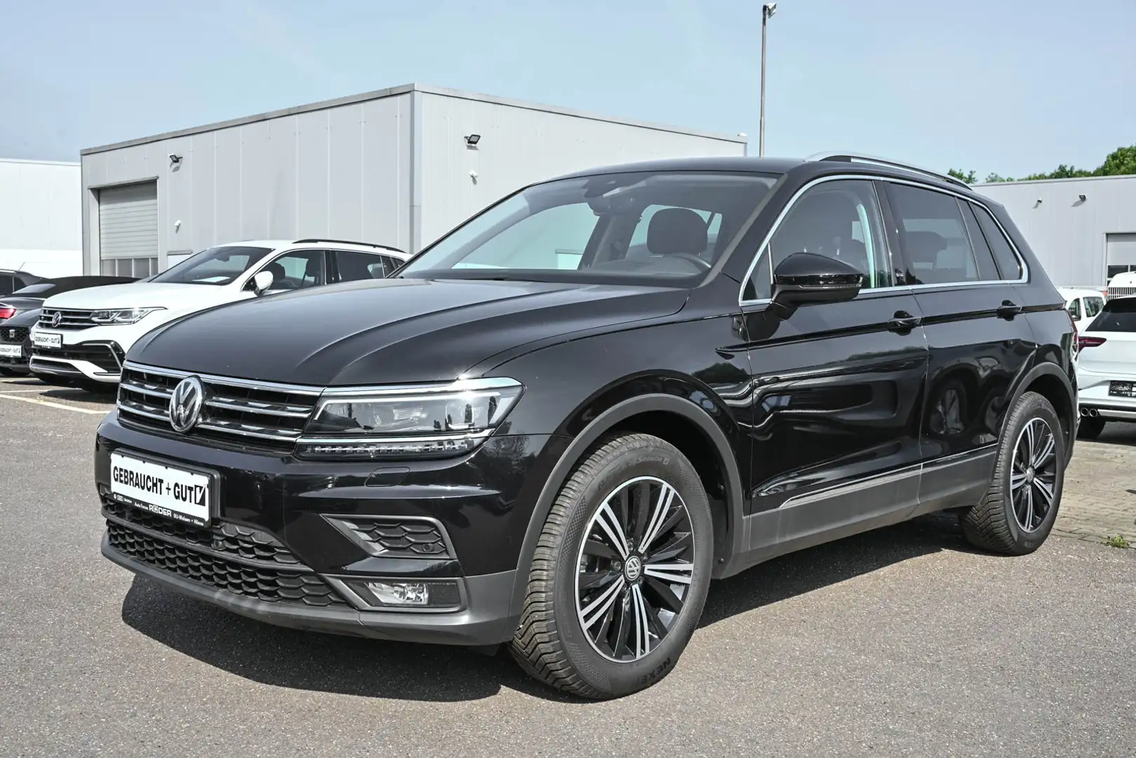 Volkswagen Tiguan Sound 1.4 TSI DSG LED AHK HUD Noir - 1