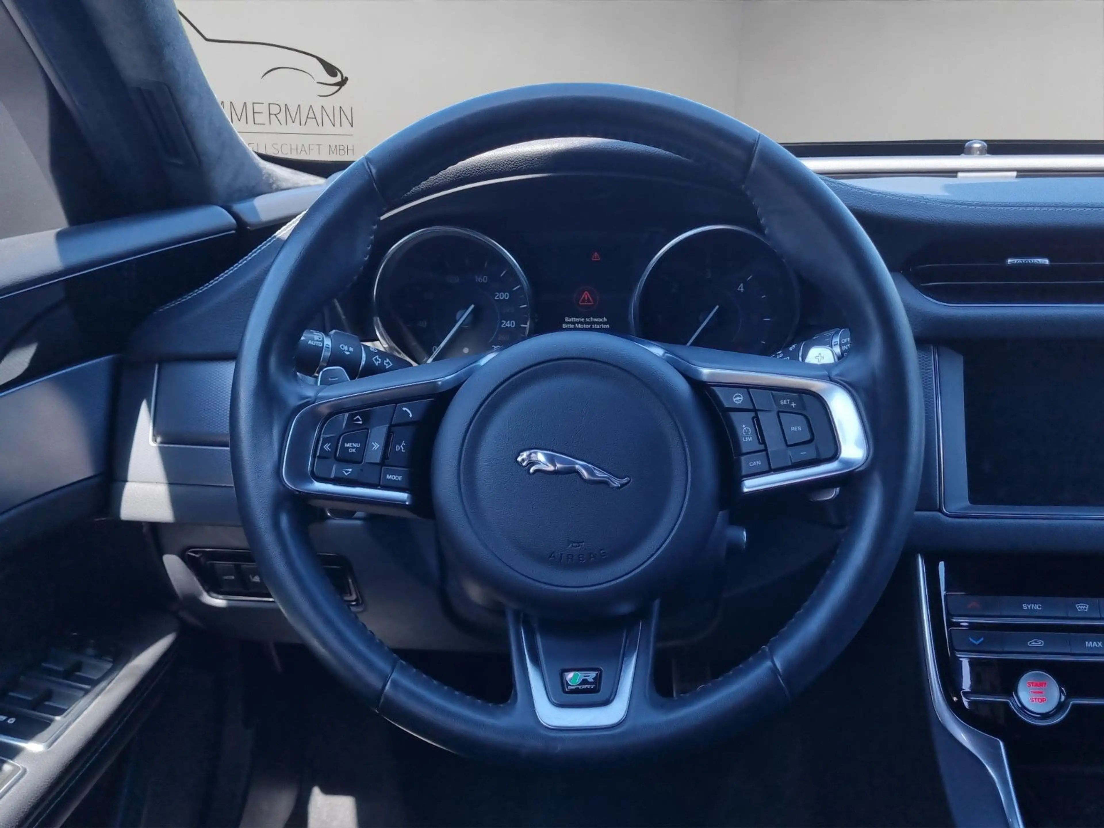 Jaguar XF Sportbrake 20d R-Sport AWD MERIDIAN/LED/LR-HZ — photo 10