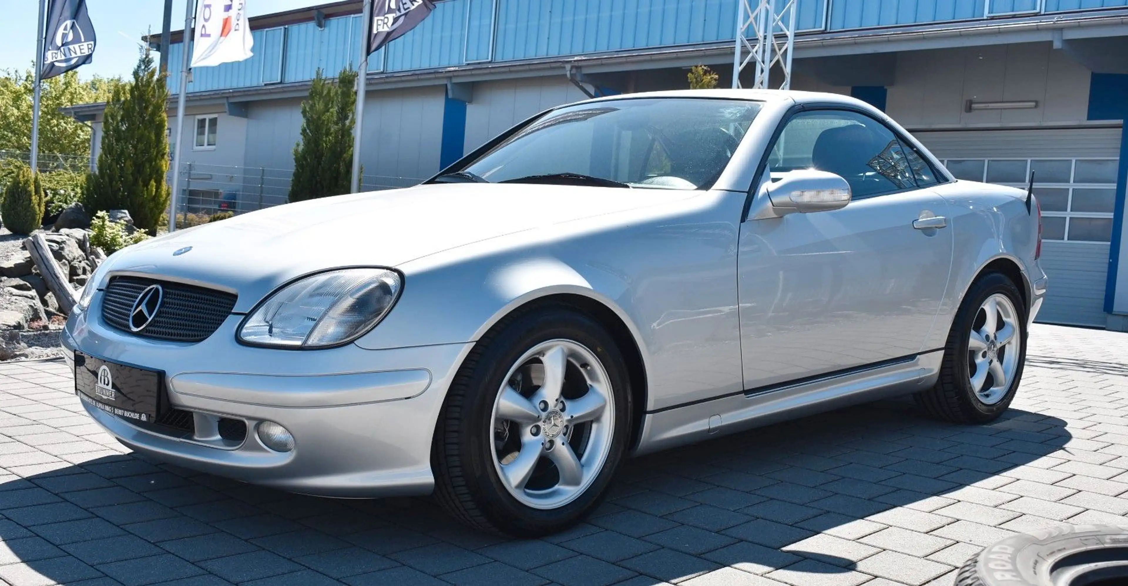 Mercedes-Benz SLK 320 — photo 2
