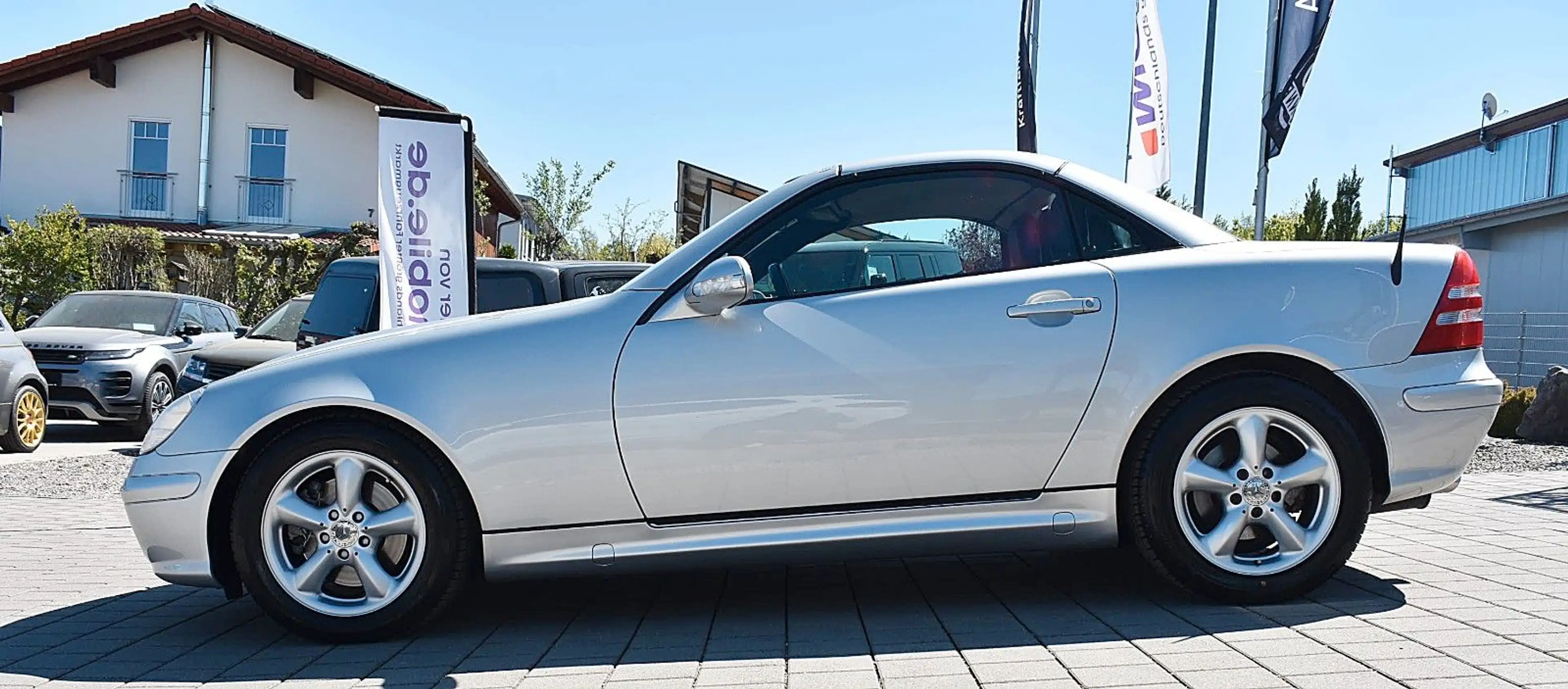 Mercedes-Benz SLK 320