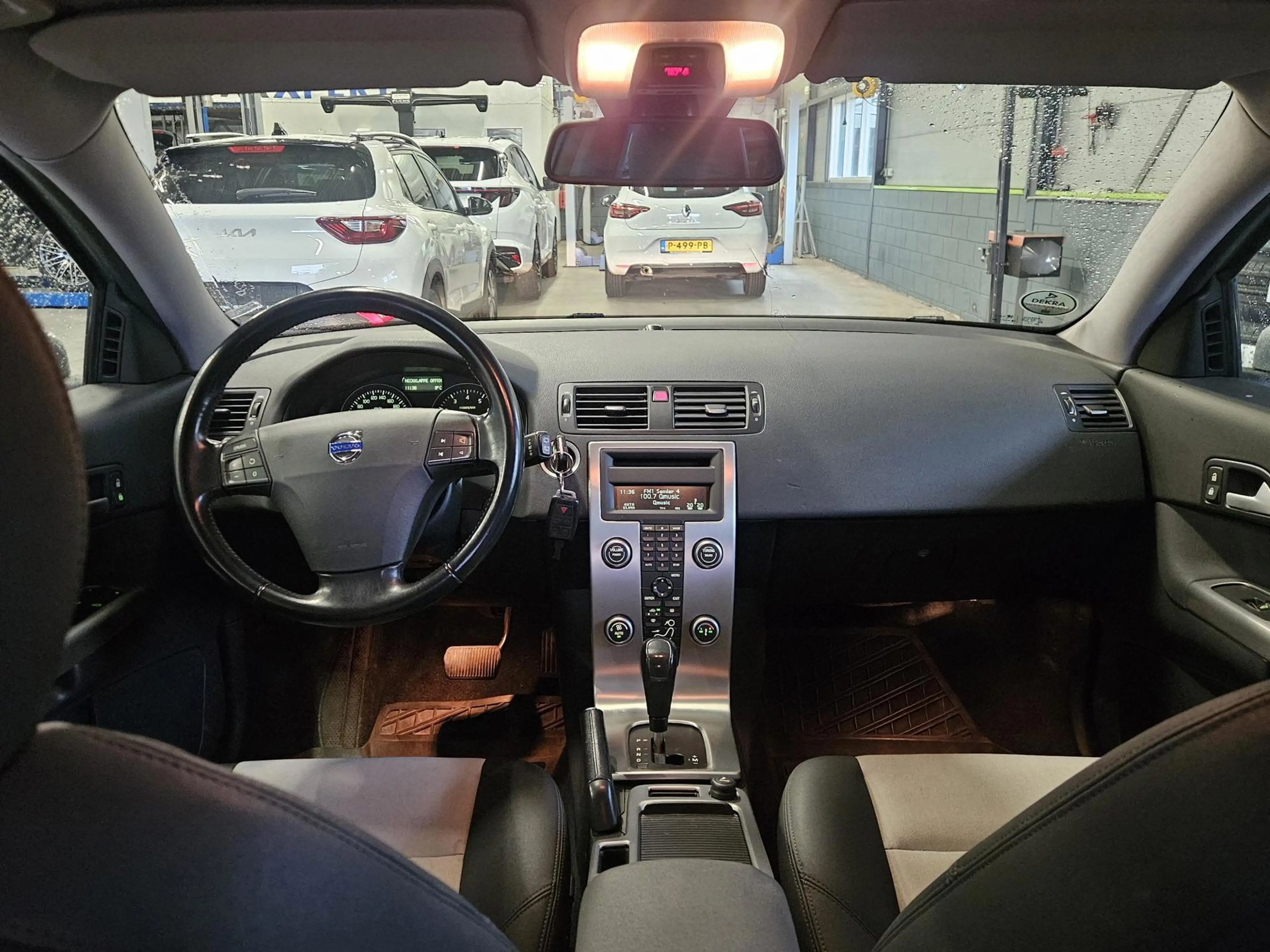 Volvo C30 2.4i Momentum AUTOMAAT!!! youngtimer — photo 12