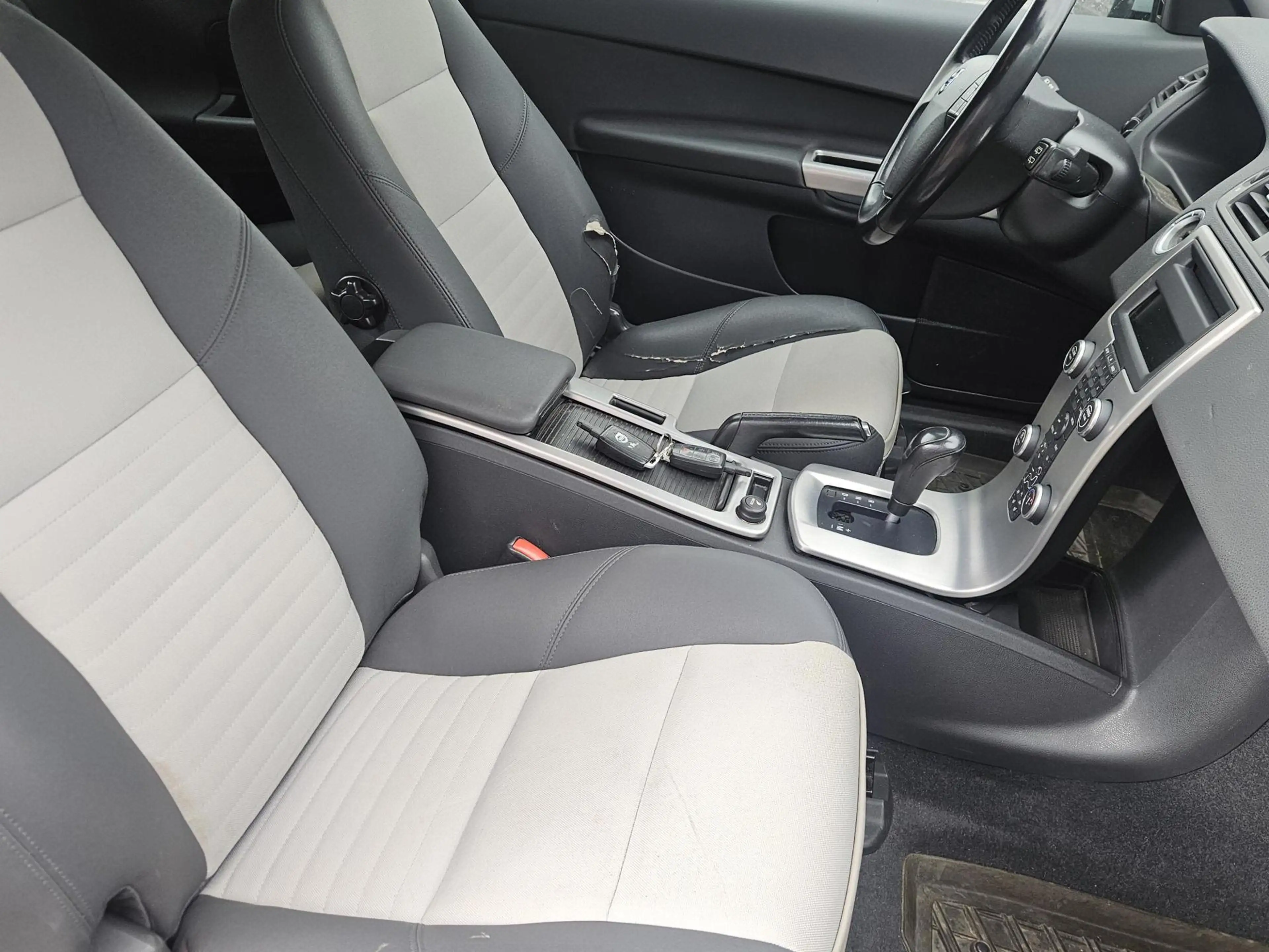 Volvo C30 2.4i Momentum AUTOMAAT!!! youngtimer — photo 8