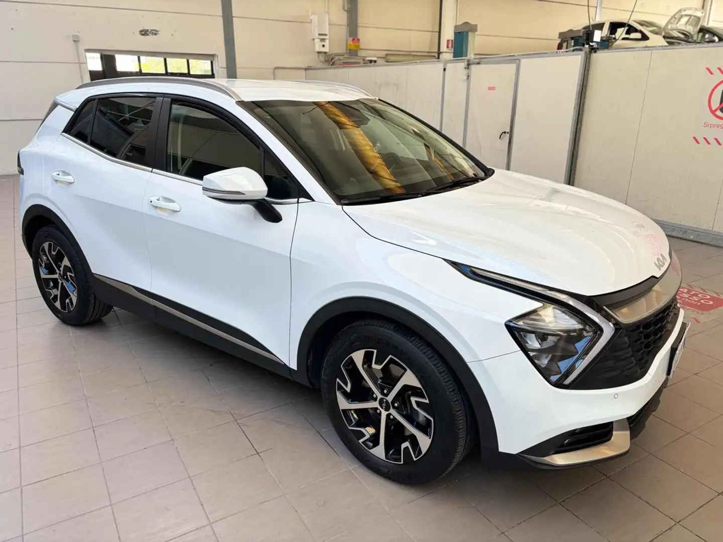 Kia Sportage 1.6 CRDi MHEV Style Bianco - 1
