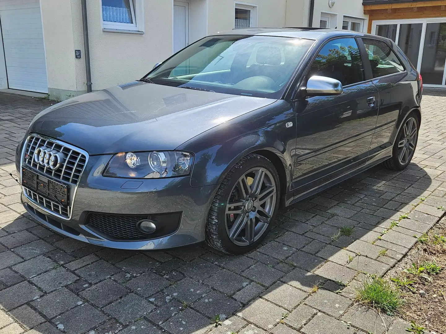 Audi S3 2.0 TFSI quat 1.H.unfallfrei, neuw. Vollausst Grau - 1