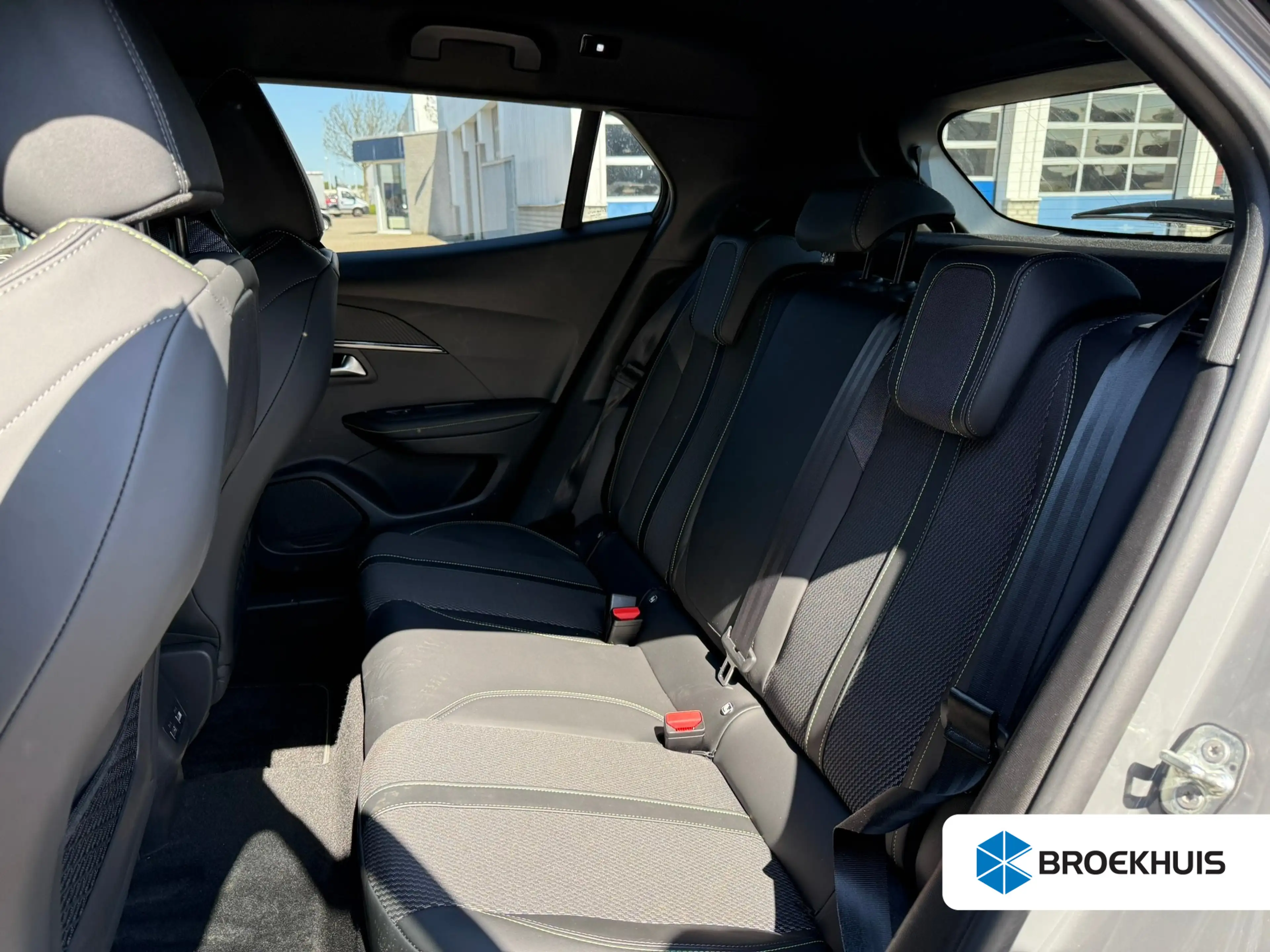 Peugeot e-2008 EV GT Avantage 54 kWh Soh 97% | 360 camera | Keyle — photo 15
