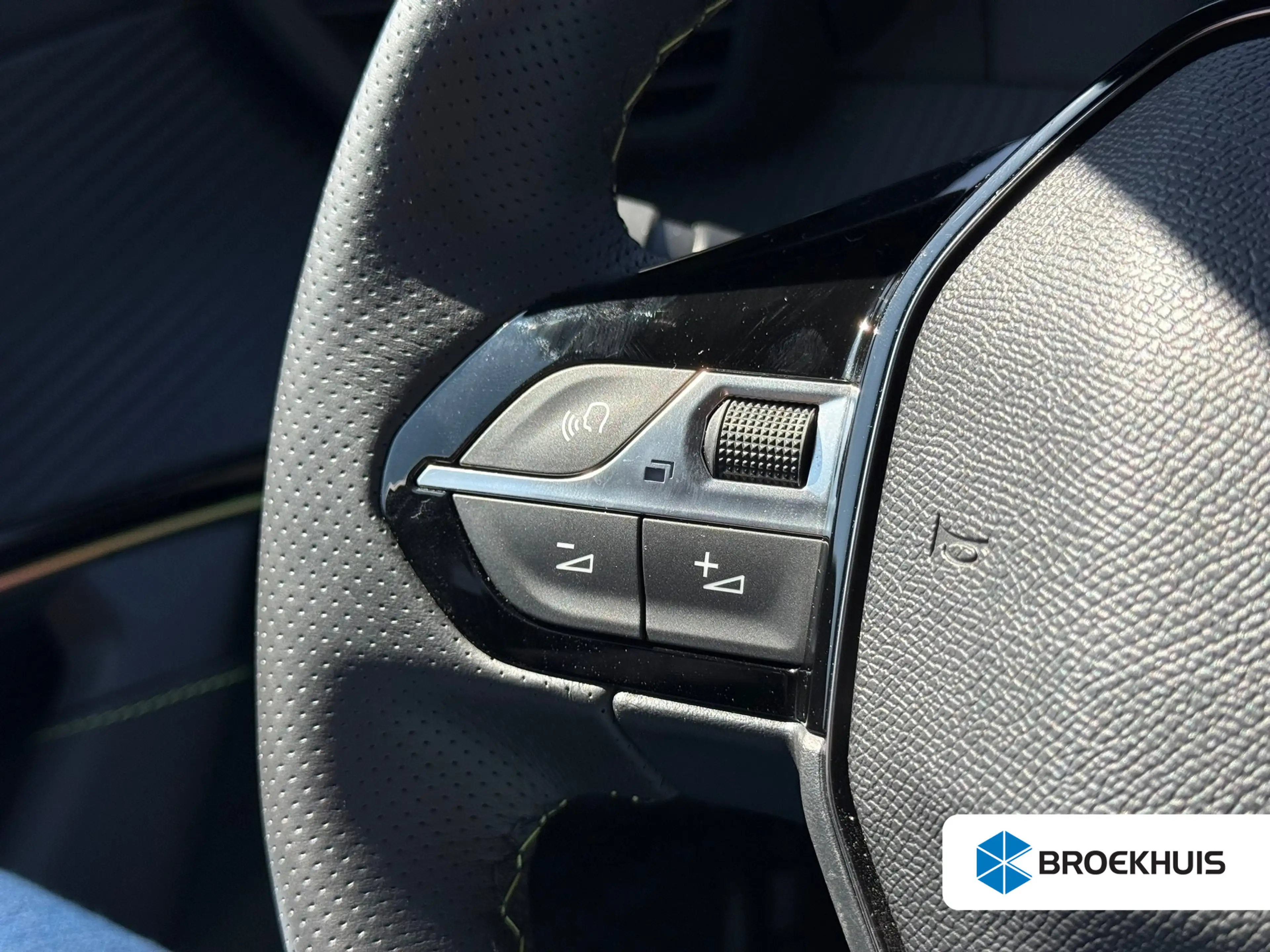 Peugeot e-2008 EV GT Avantage 54 kWh Soh 97% | 360 camera | Keyle — photo 33