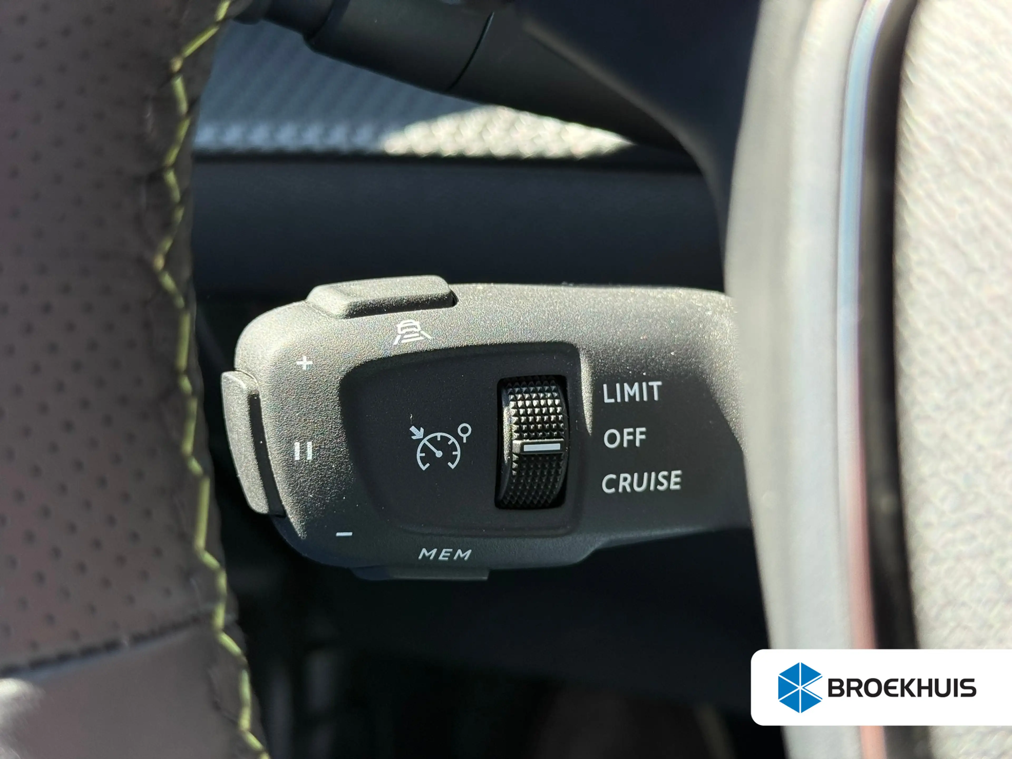 Peugeot e-2008 EV GT Avantage 54 kWh Soh 97% | 360 camera | Keyle — photo 36