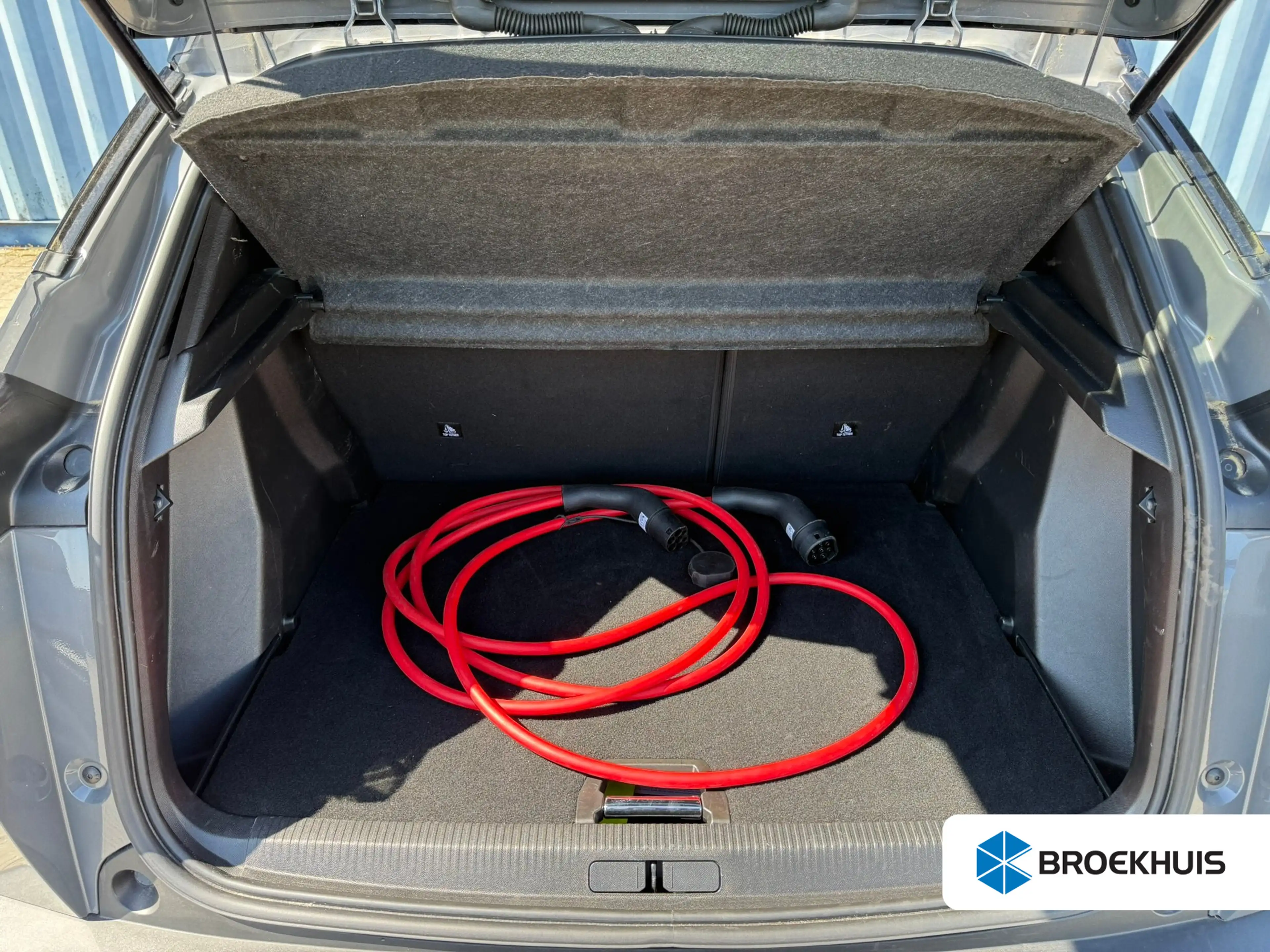 Peugeot e-2008 EV GT Avantage 54 kWh Soh 97% | 360 camera | Keyle — photo 18