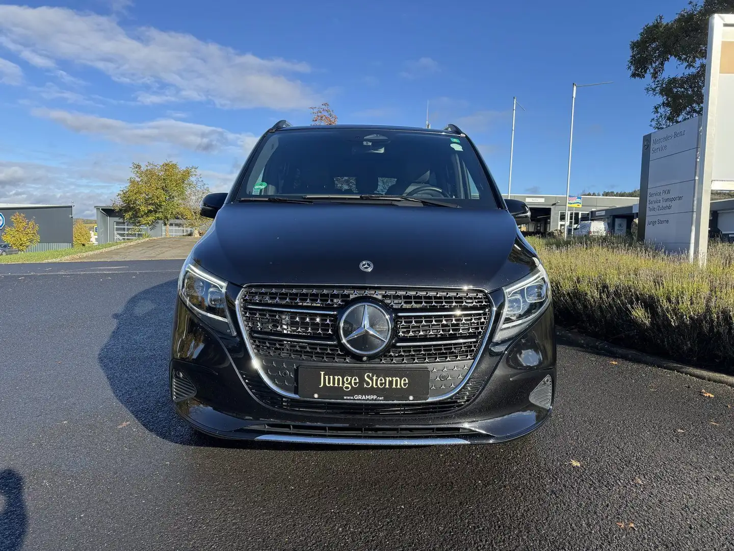 Mercedes-Benz V 300 Avantgarde extralang Standheizung*8-Sitze* Schwarz - 2