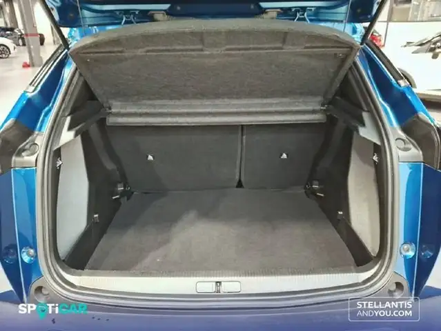 Peugeot 2008 view 6