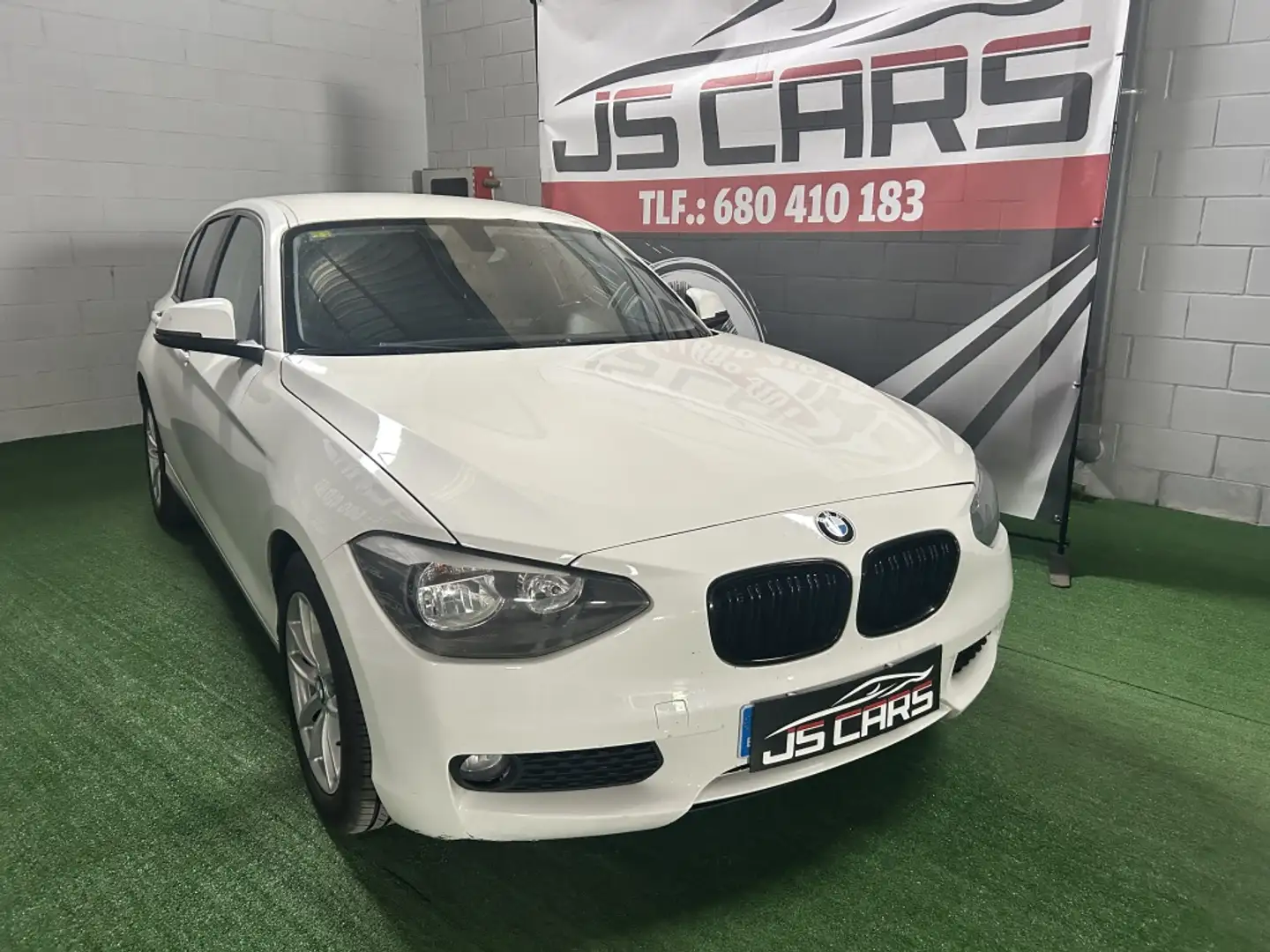 BMW 118 118d Urban Blanco - 1