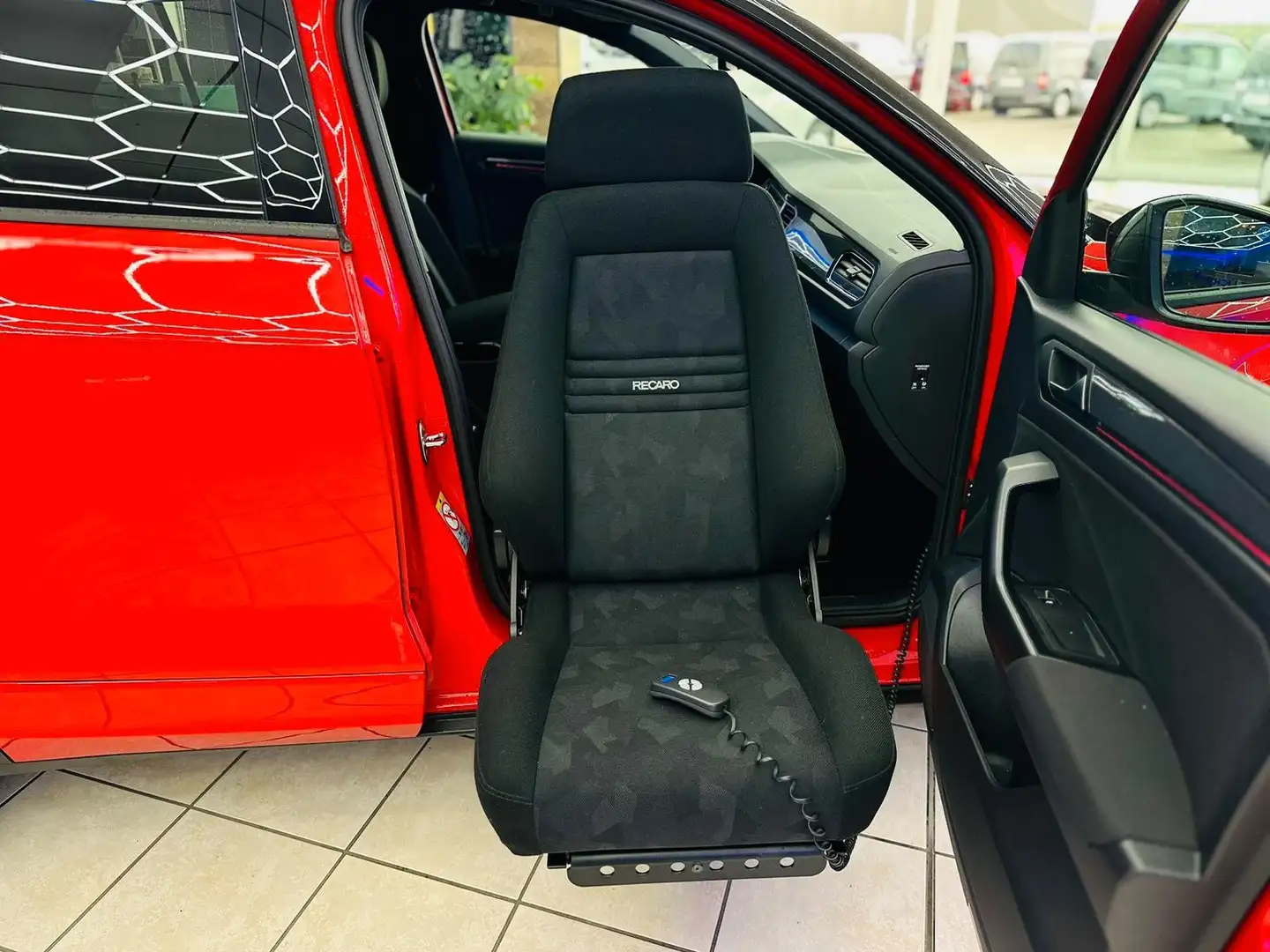 Volkswagen T-Roc Sport DSG-elk.Schwenksitz Rot - 2