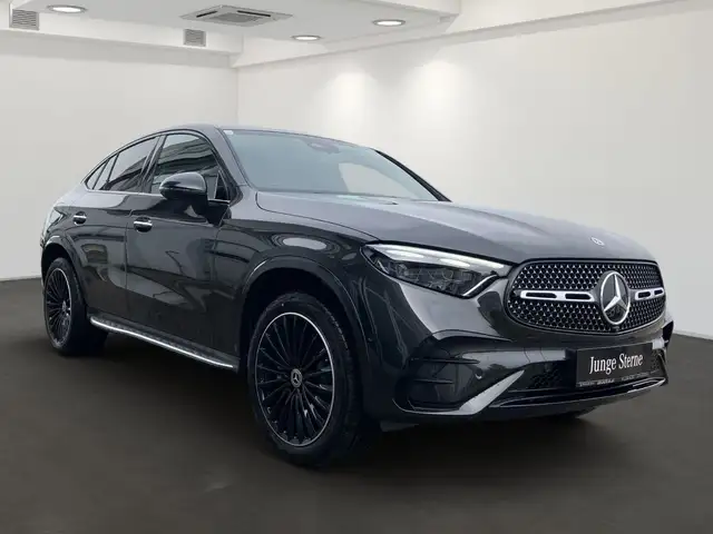 Mercedes-Benz GLC 300 de 4MATIC Coupé mit EQ Hybrid Technologie Österrei Ansicht 3