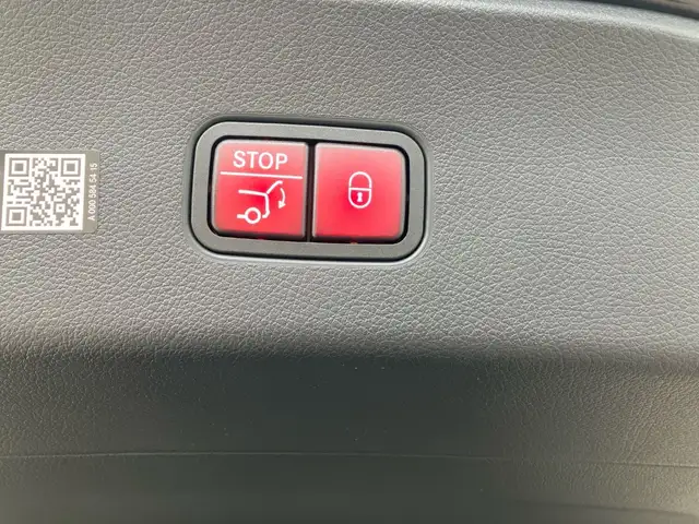 Mercedes-Benz GLC 300 de 4MATIC Coupé mit EQ Hybrid Technologie Österrei Ansicht 14