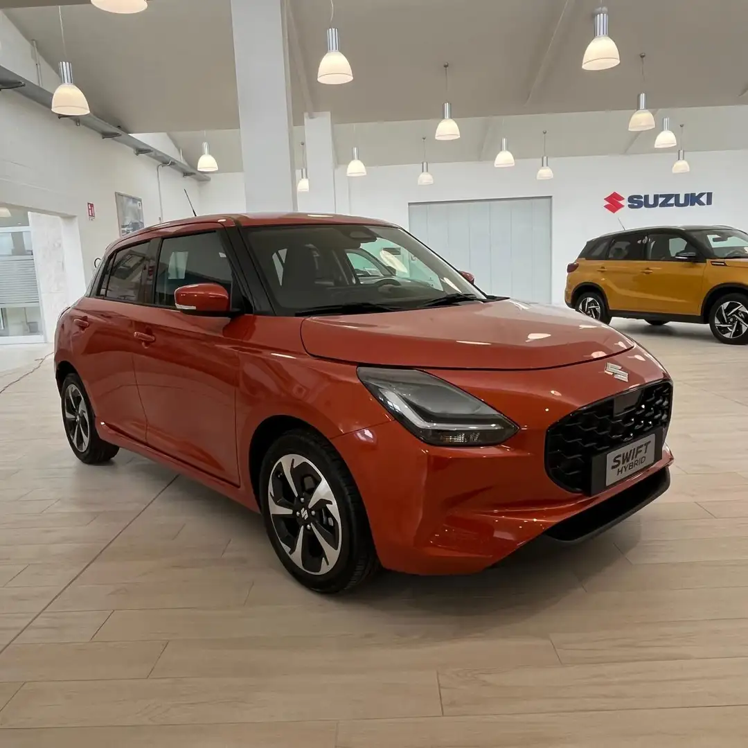 Suzuki Swift 1.2 Hybrid Top Arancione - 1