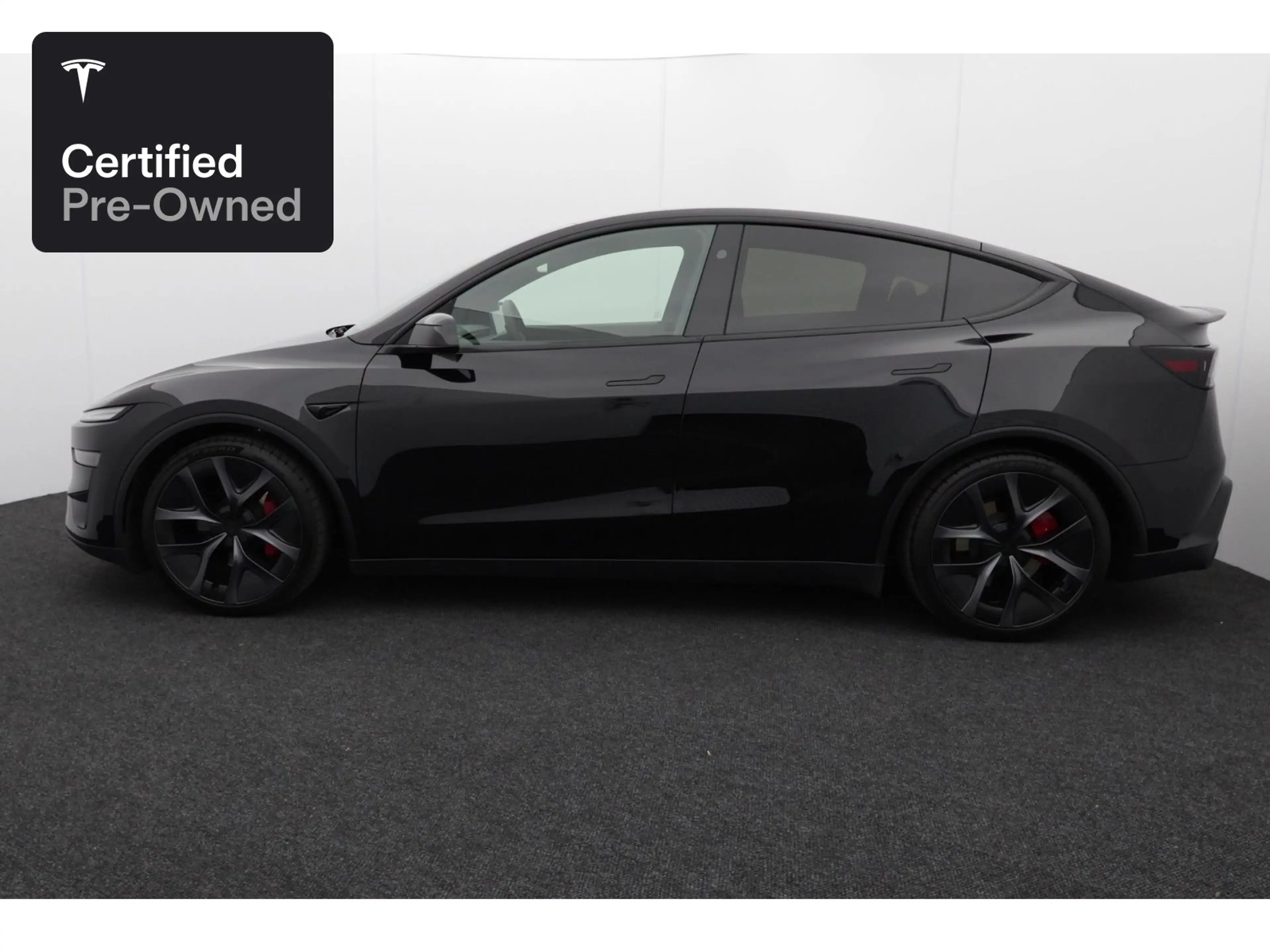 Tesla Model Y Performance “Certified Pre-Owned” — photo 5