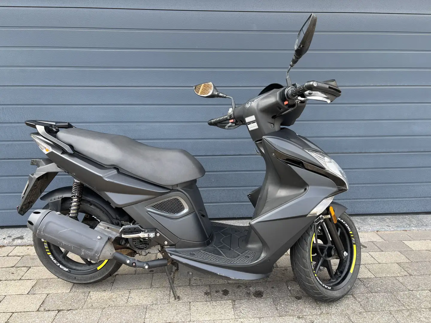 Kymco Super 8 50cc 2020 <10k km Zwart - 2
