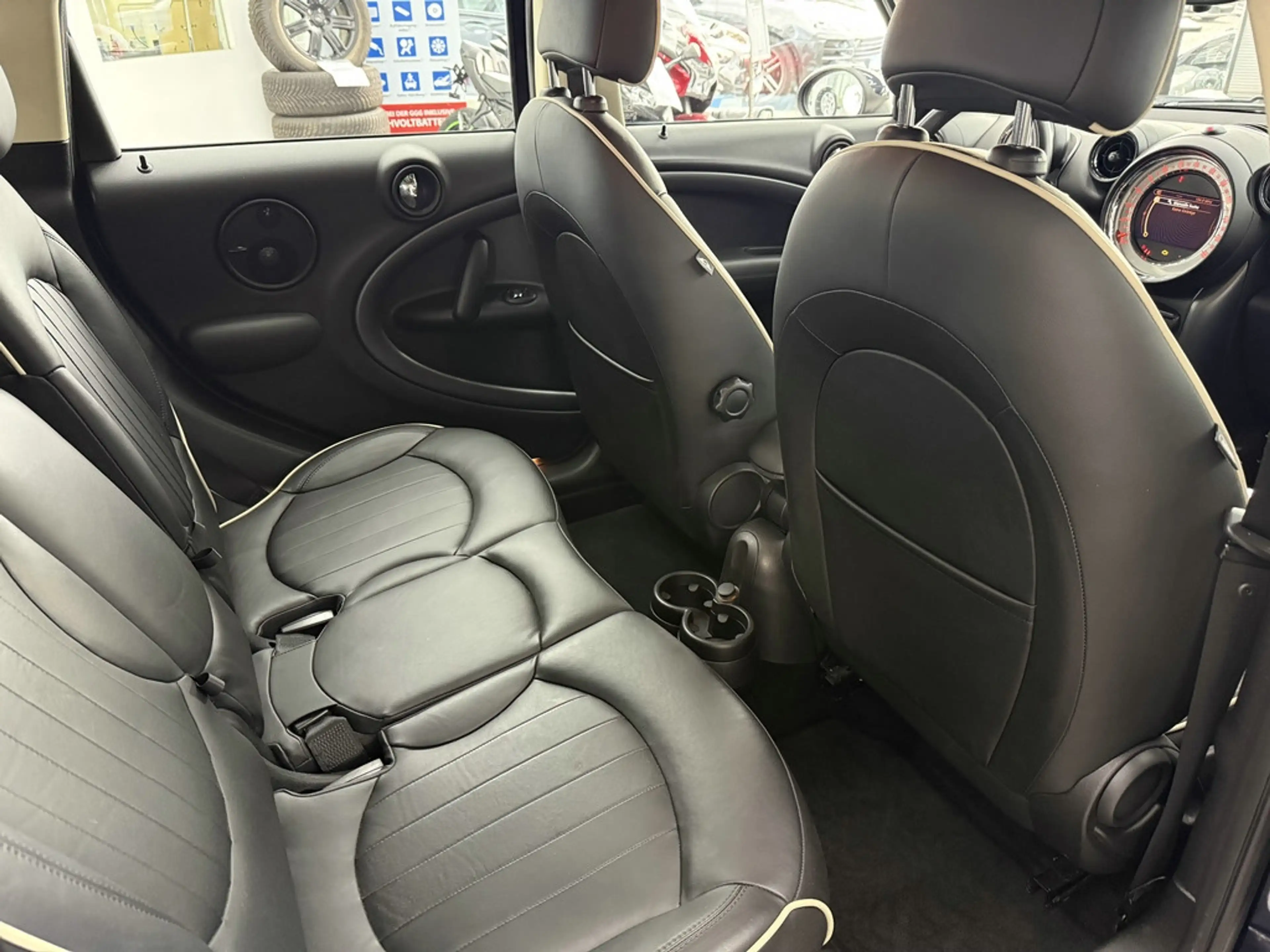 MINI Cooper SD Countryman All4 Chili, Leder, Panorama — photo 15