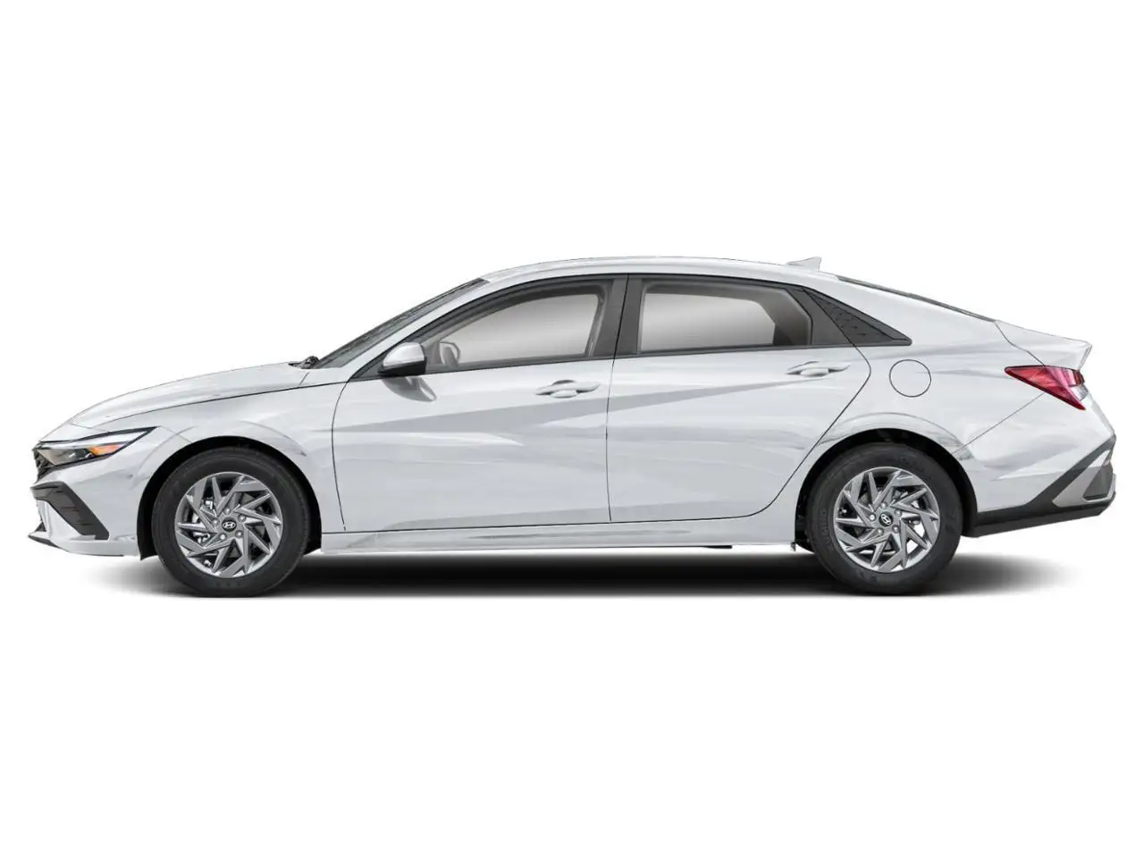 Hyundai ELANTRA снимка Hyundai ELANTRA