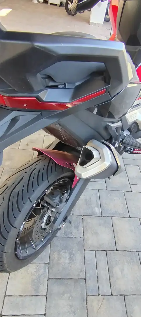 Honda X-ADV Roşu - 1