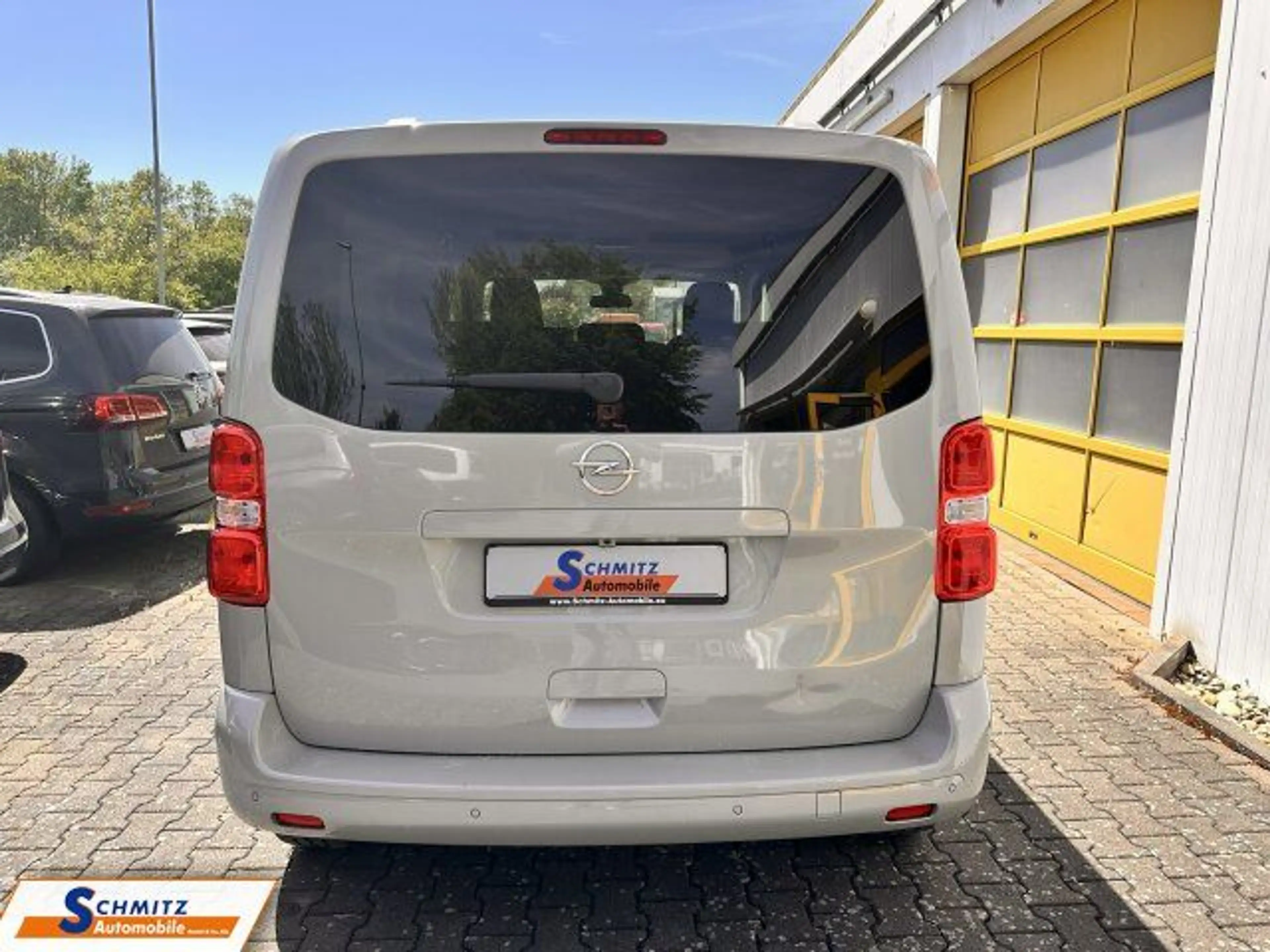 Opel Zafira Life 1.5 S Edition Navi/R-Cam/Xenon/PDC — photo 6