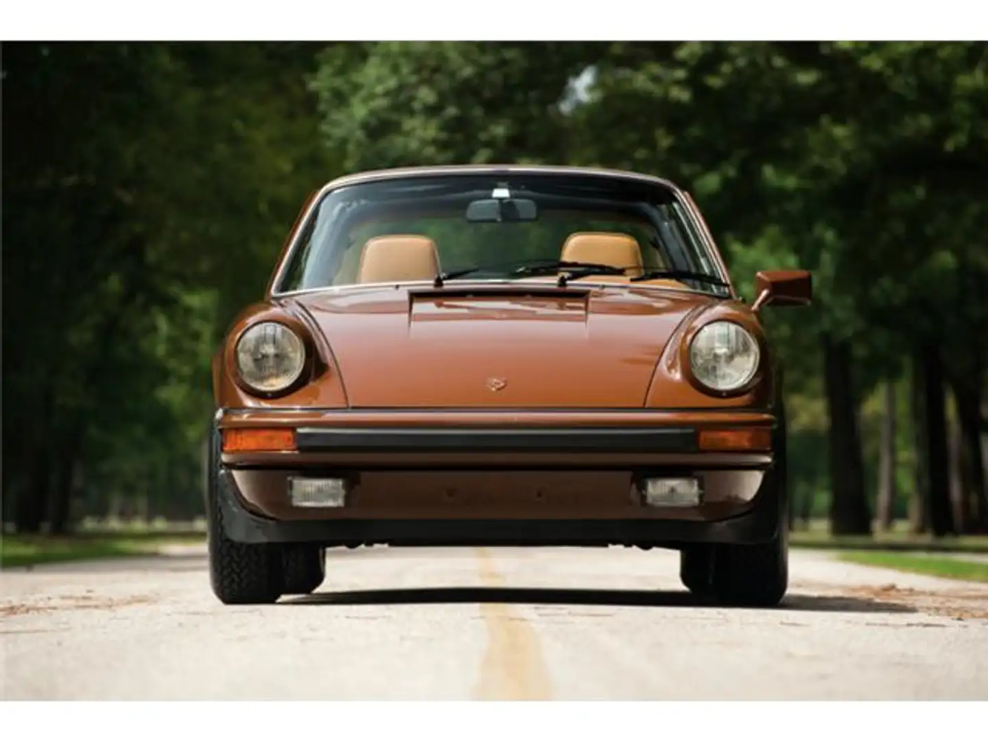 Porsche 911 Carrera Targa Braun - 1