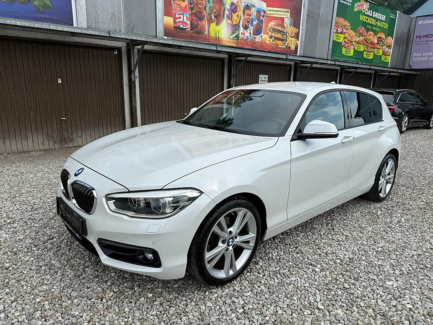 BMW 118 d xDrive Sport Line Weiß - 1