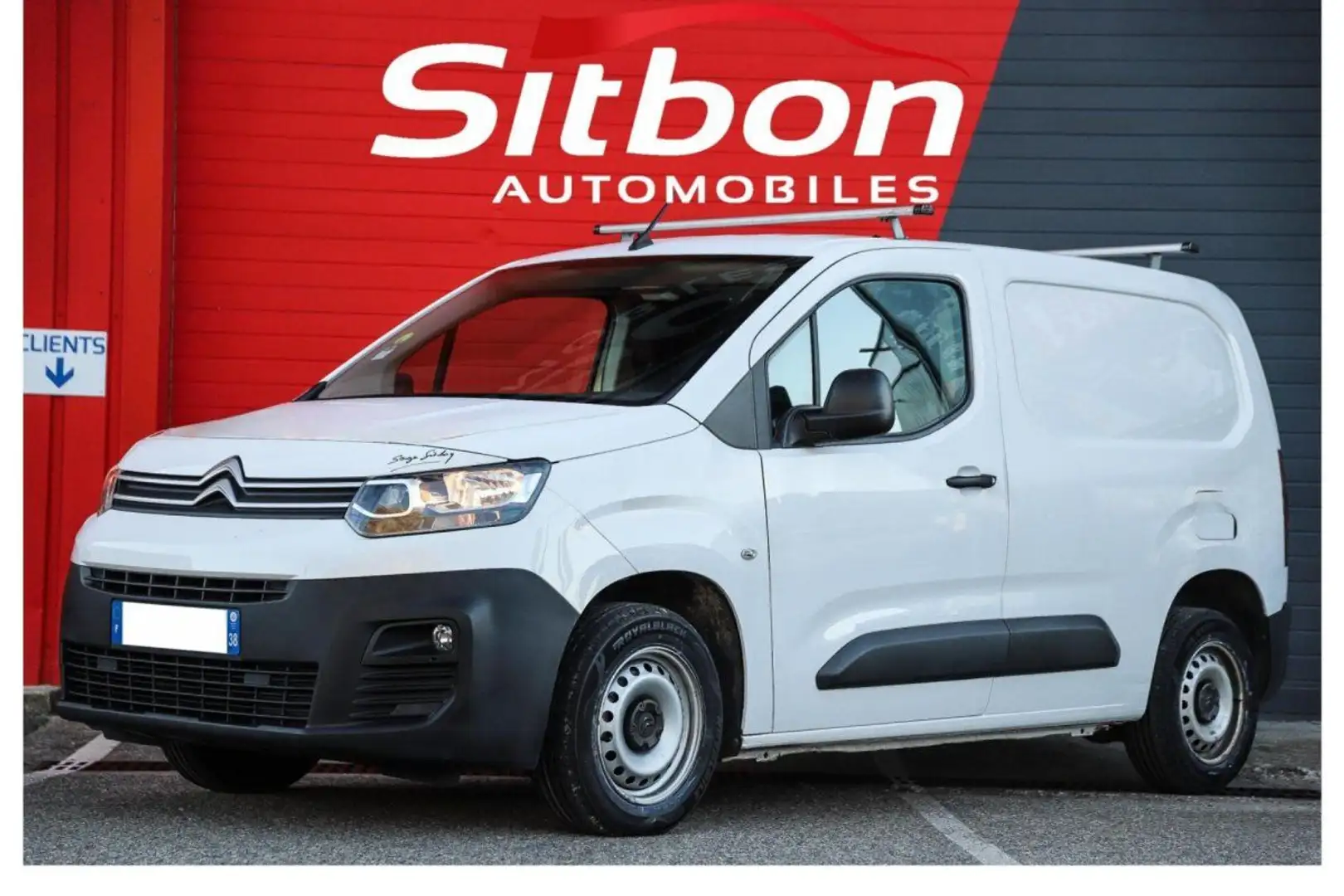 Citroen Berlingo 1.6 BlueHDi 100 Fourgon M Club 650 kg Blanc - 1
