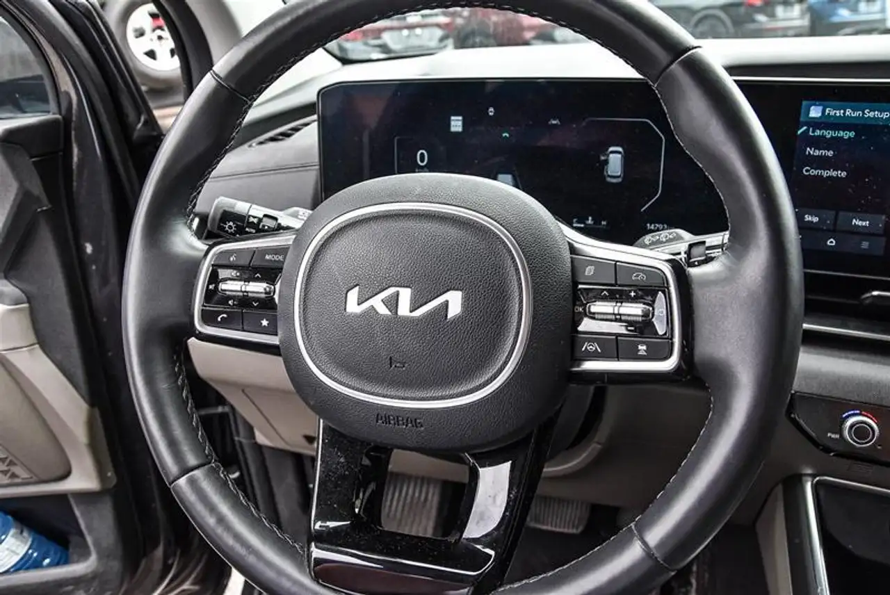 Kia Carnival photo Kia Carnival